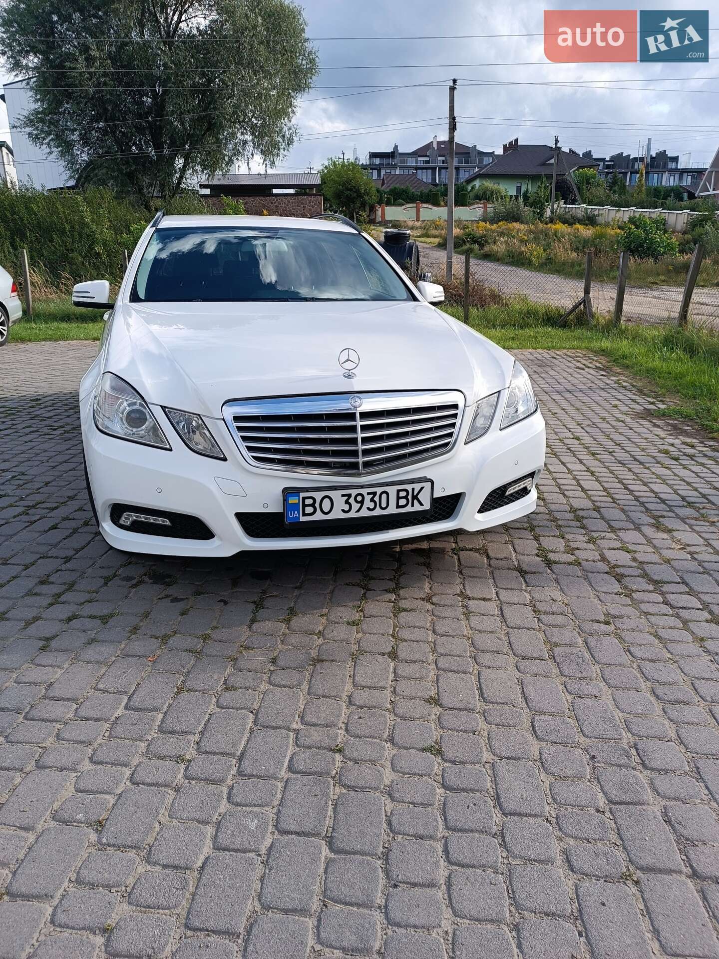 Mercedes-Benz E-Class 2011 VIN WDD2122051A565186 фото оголошення 4 з 13