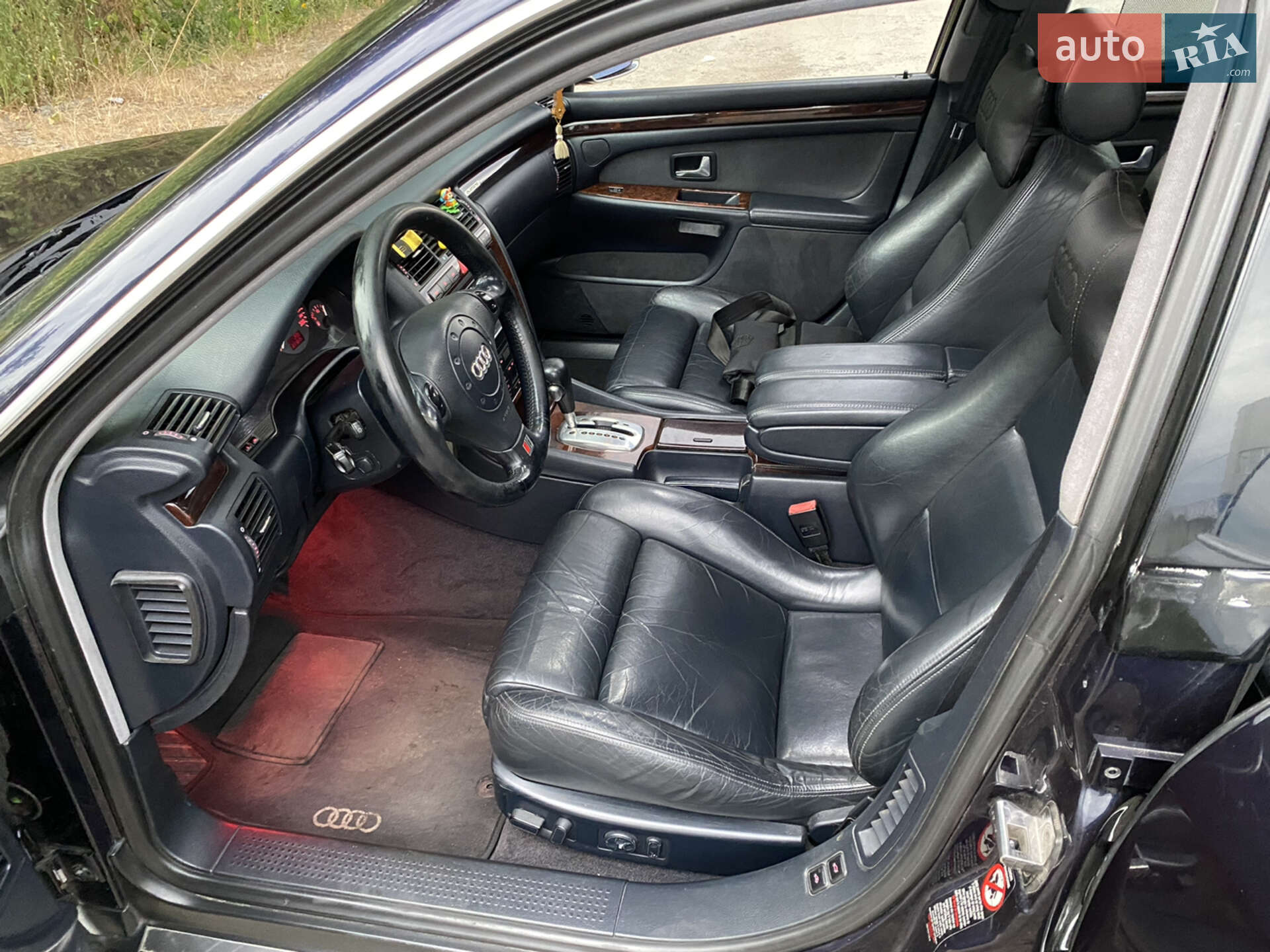 Audi S8 1999 VIN WAUZZZ4DZYN001859 фото оголошення 9 з 24