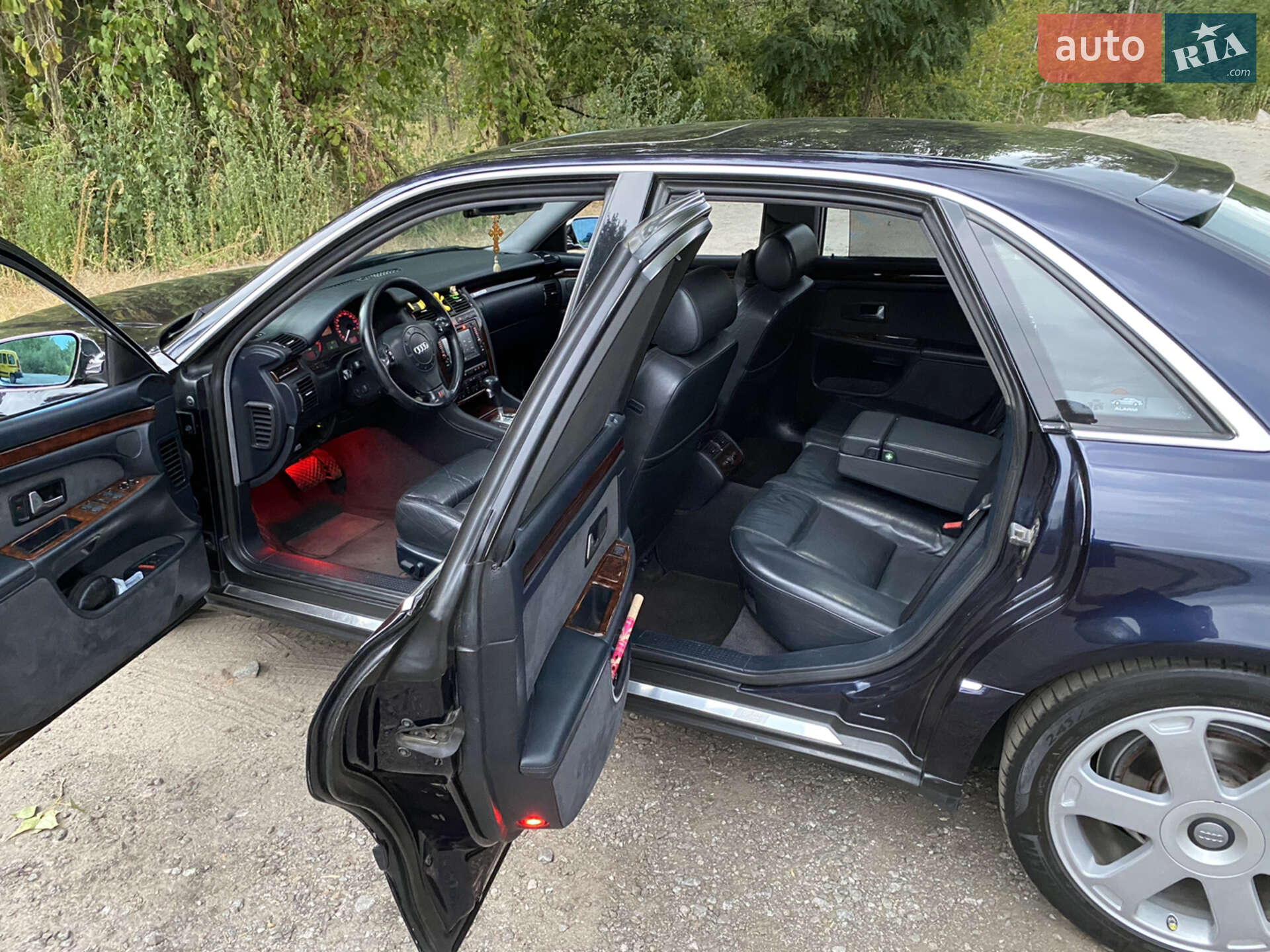 Audi S8 1999 VIN WAUZZZ4DZYN001859 фото оголошення 14 з 24
