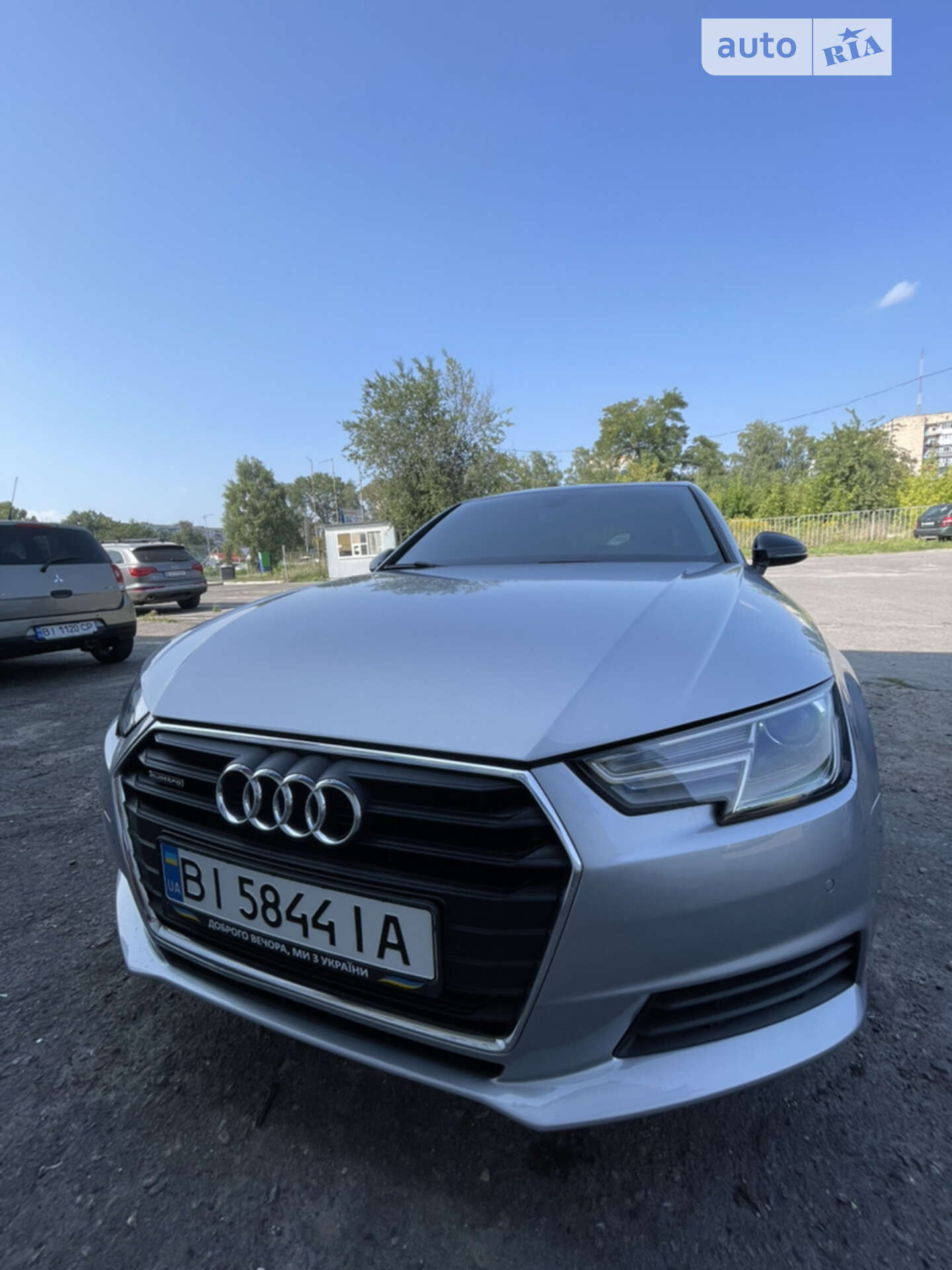 Audi A4 2015 VIN WAUANAF41HN001501 фото оголошення 3 з 34