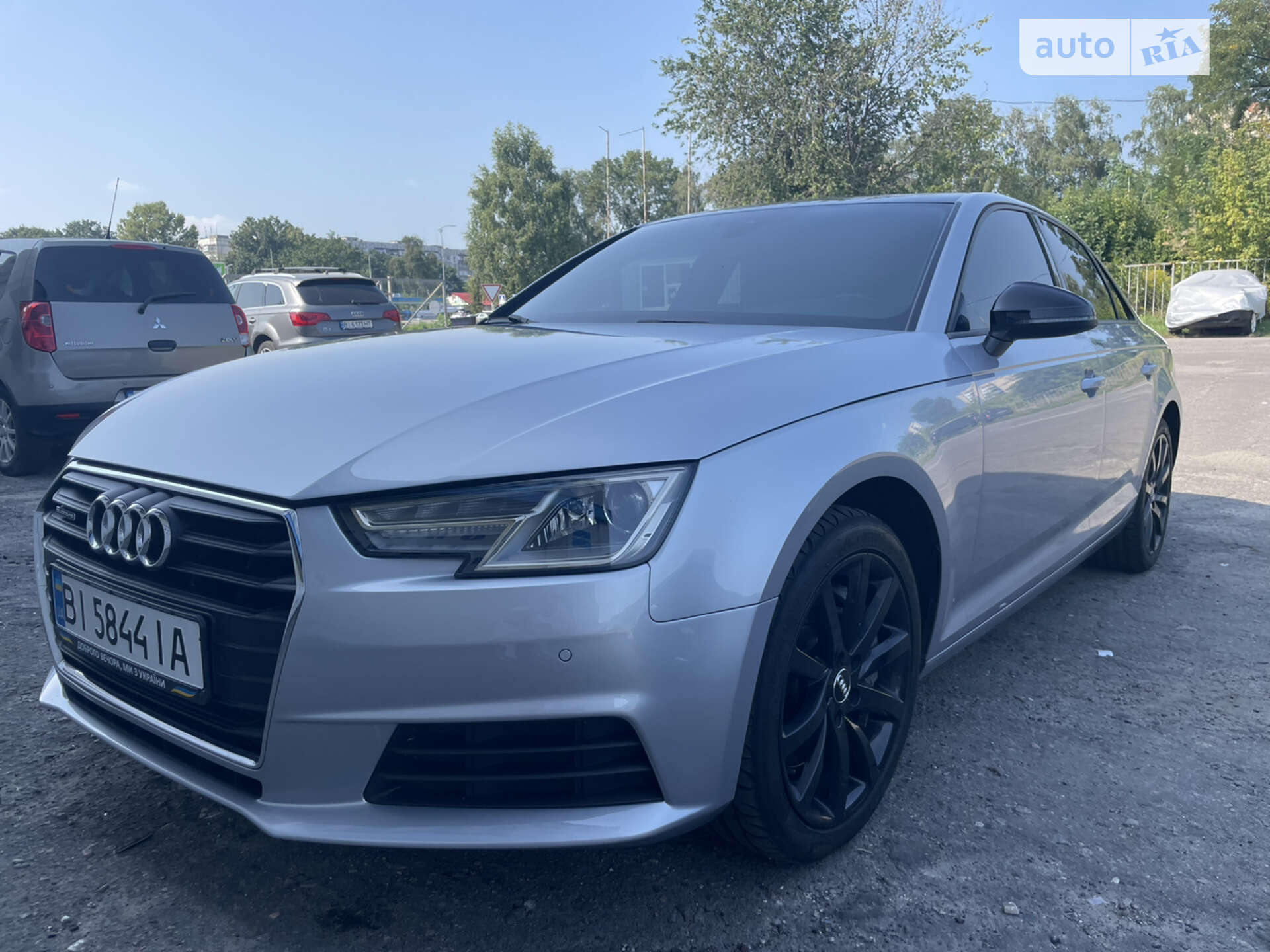 Audi A4 2015 VIN WAUANAF41HN001501 фото оголошення 5 з 34
