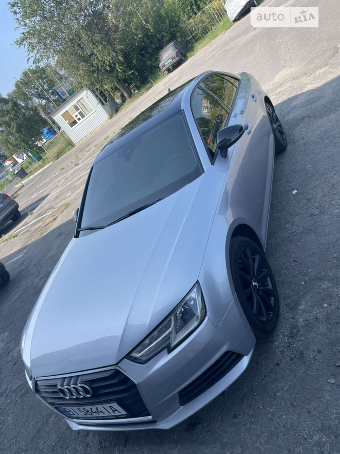 Audi A4 2015 VIN WAUANAF41HN001501 фото оголошення 7 з 34