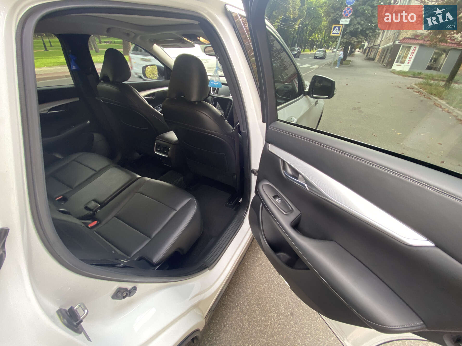 Infiniti QX50 2019 VIN 3PCAJ5M13KF137665 фото оголошення 24 з 26