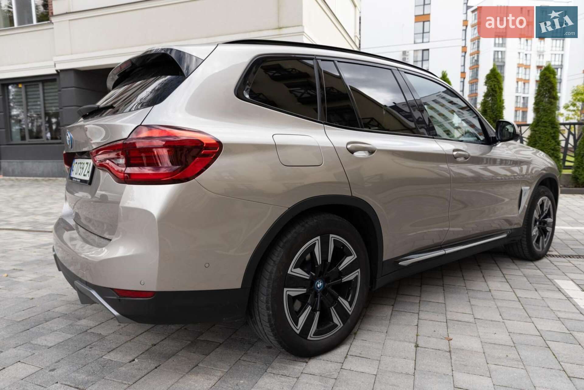 BMW iX3 2021 VIN WBY7X41020S009978 фото оголошення 3 з 36