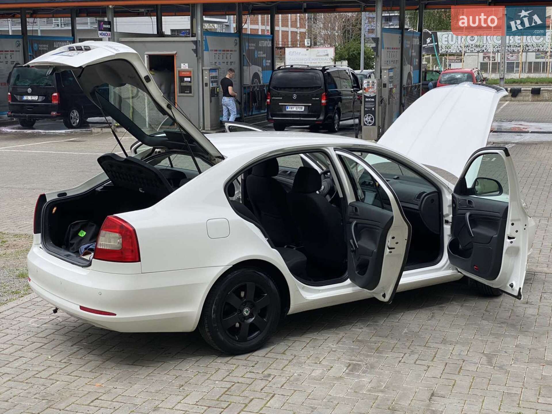 Skoda Octavia 2010 VIN TMBDX21Z9B8006843 фото оголошення 31 з 61