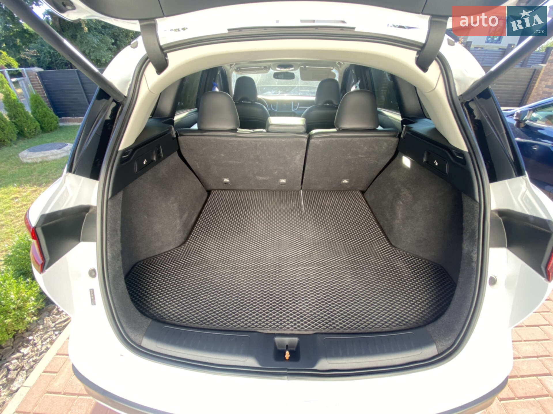 Infiniti QX50 2019 VIN 3PCAJ5M13KF137665 фото оголошення 12 з 19