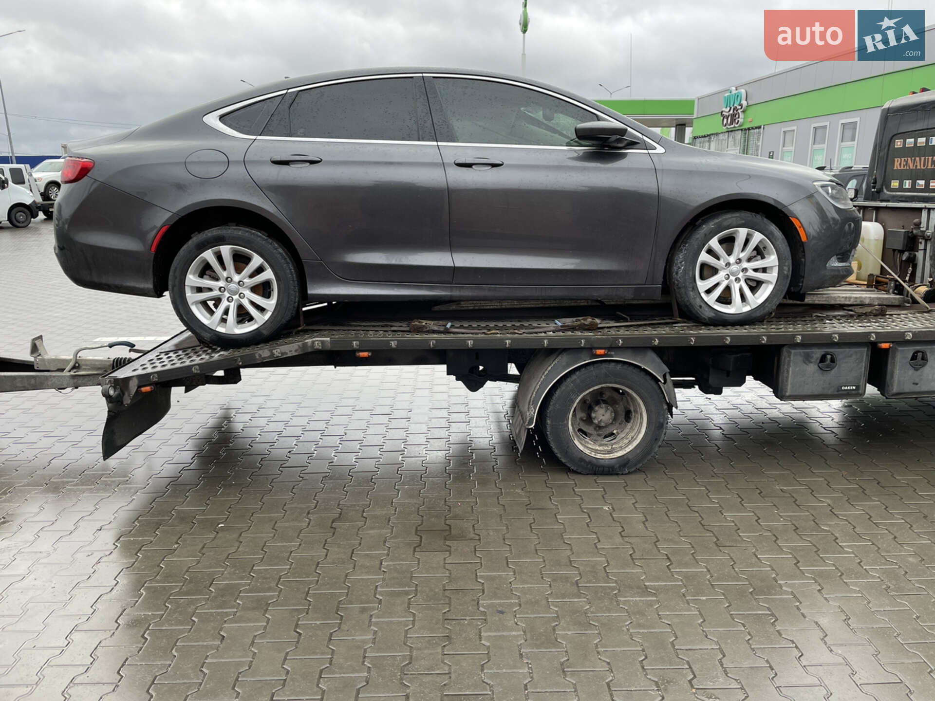 Chrysler 200 2016 VIN 1C3CCCAB9GN182563 фото оголошення 14 з 29