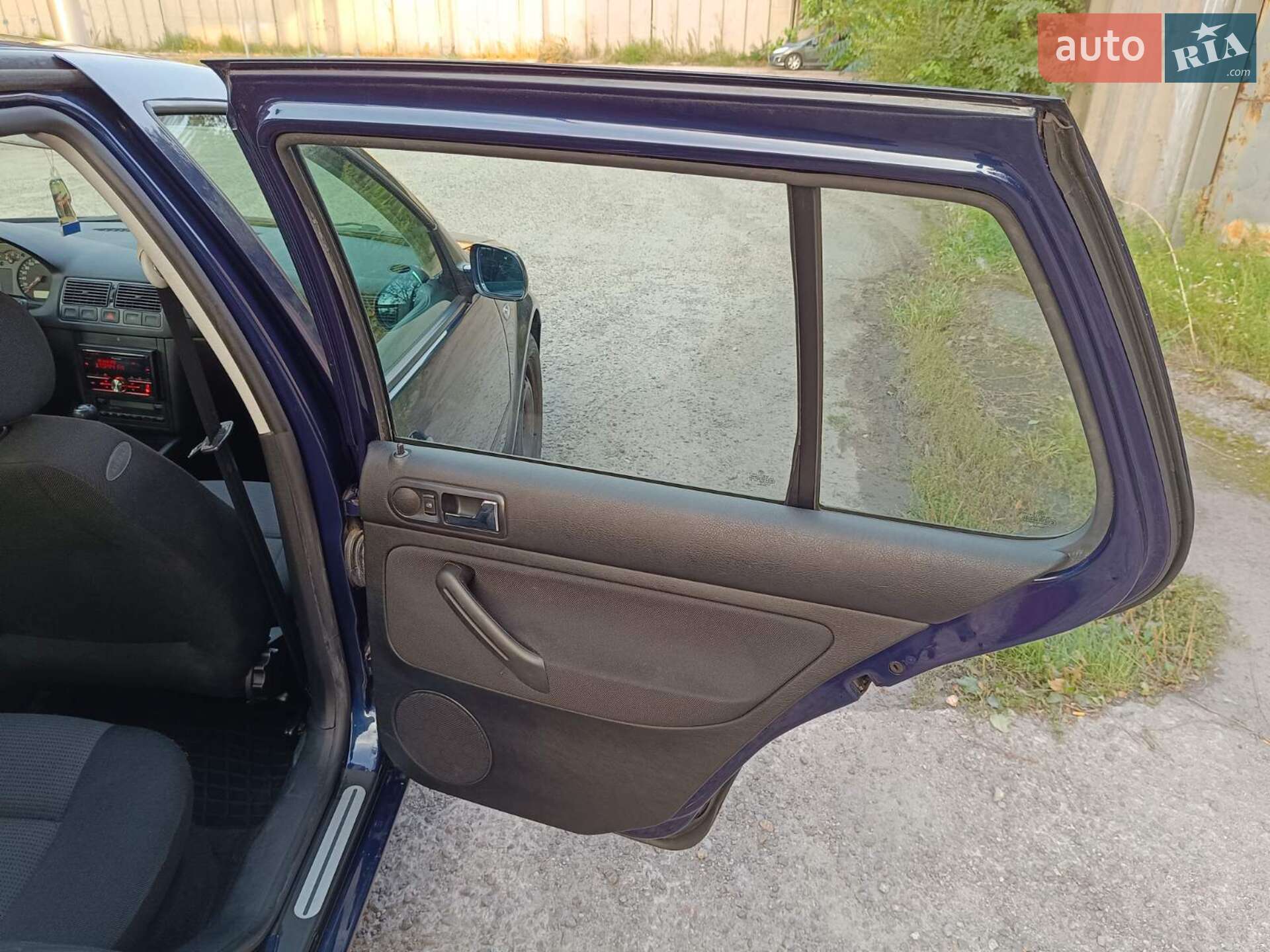 Volkswagen Golf 2001 VIN WVWZZZ1JZ1W625381 фото оголошення 10 з 21