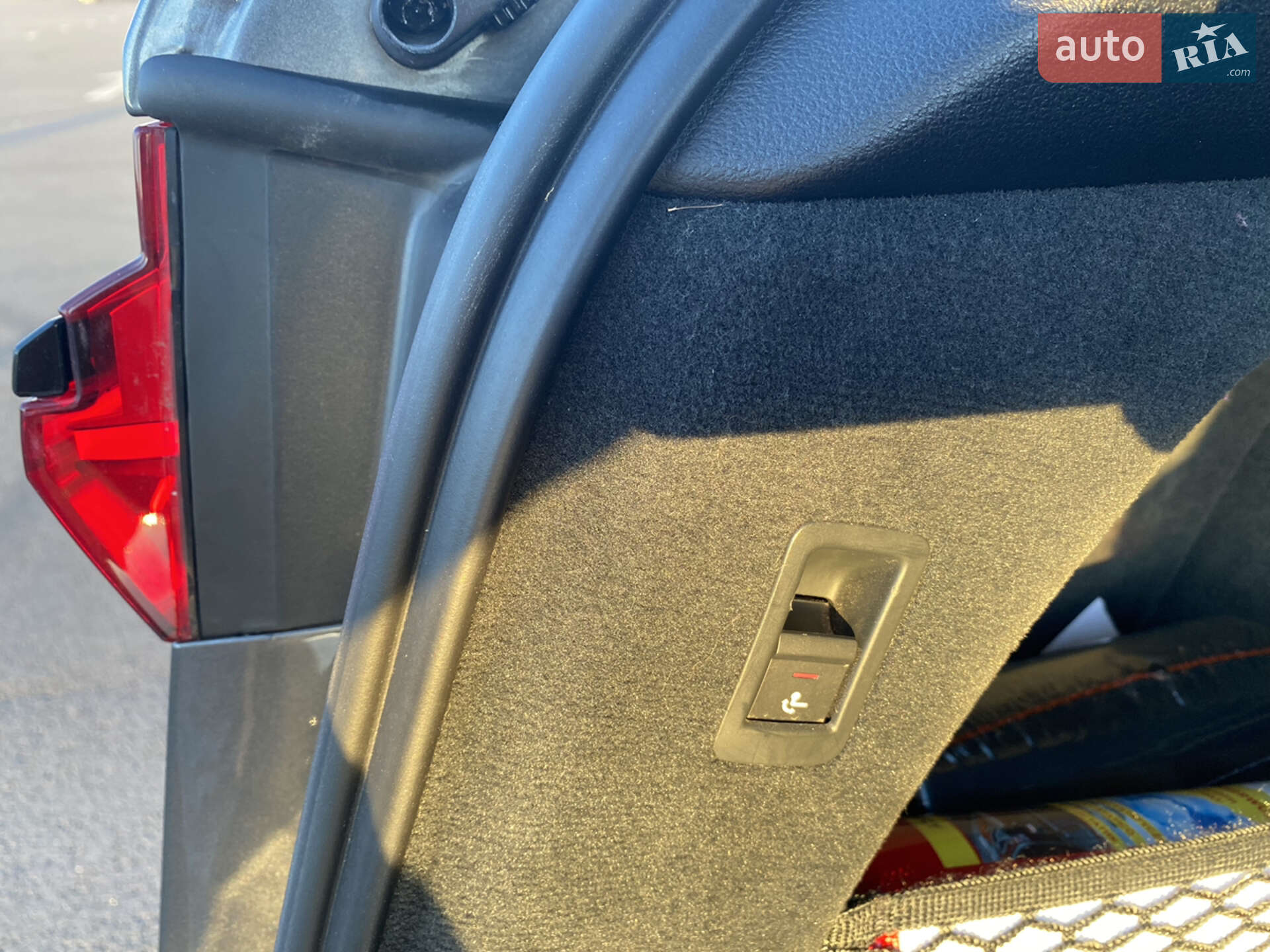 Audi A6 2018 VIN WAUZZZF20KN050099 фото оголошення 34 з 53