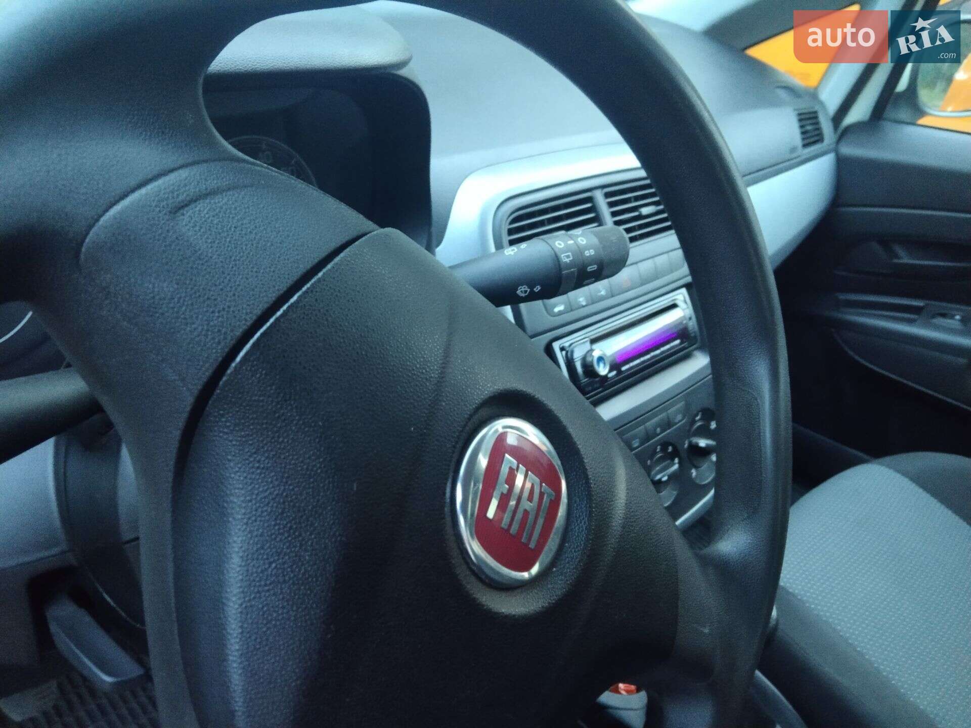 Fiat Punto 2010 VIN ZFA19900001633609 фото оголошення 2 з 17