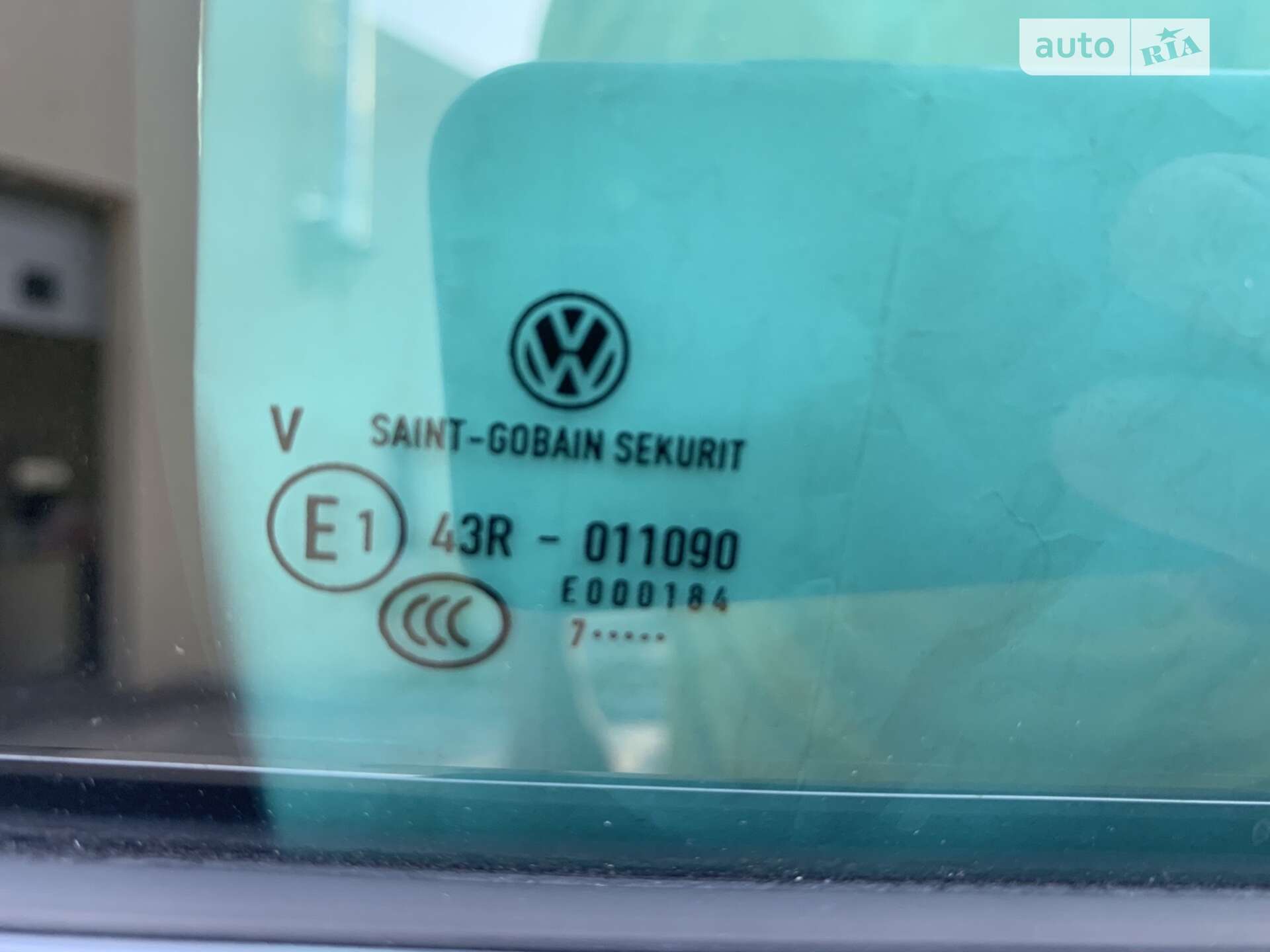 Volkswagen Passat 2017 VIN WVWZZZ3CZJE075533 фото оголошення 4 з 23
