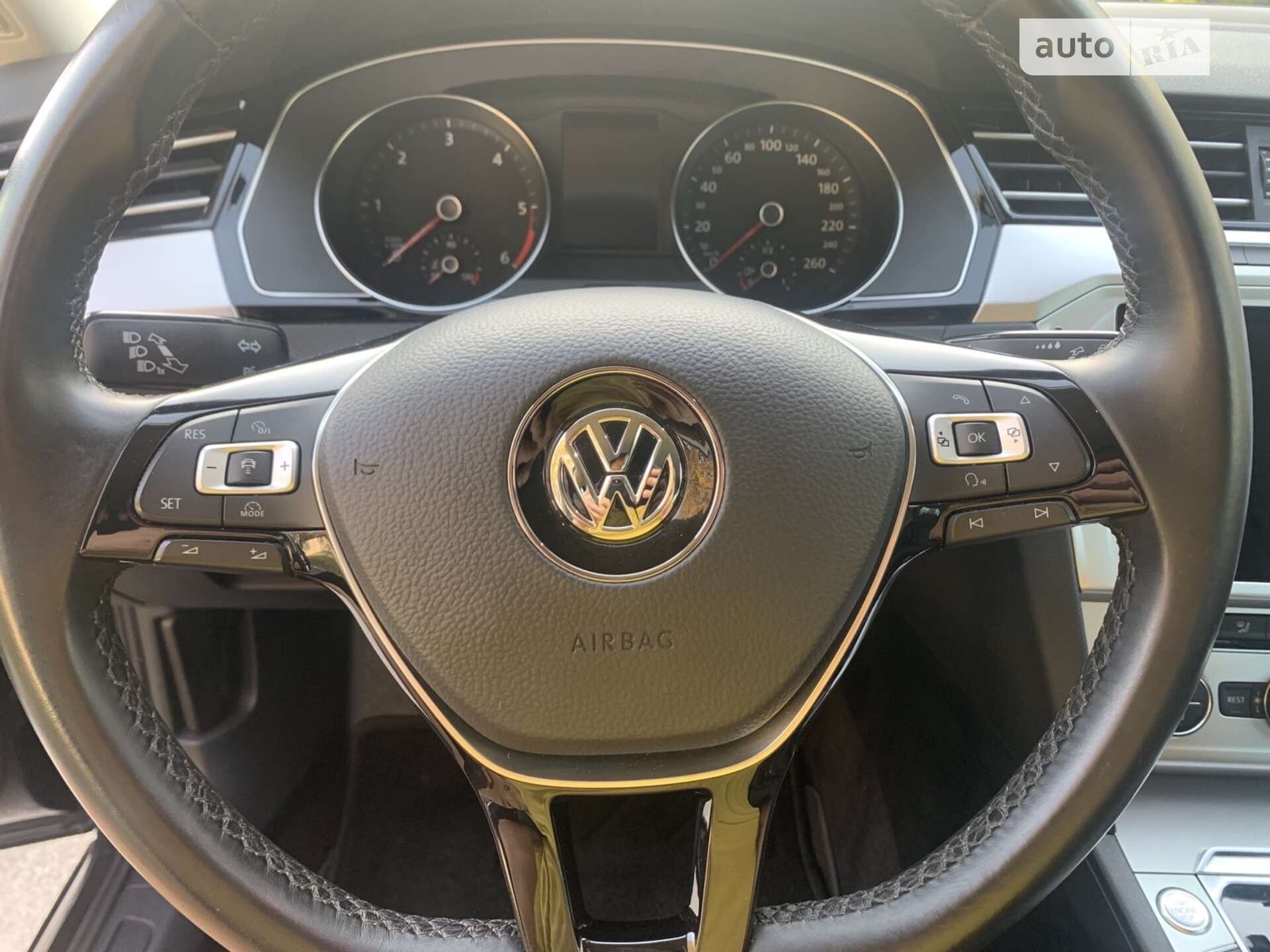 Volkswagen Passat 2017 VIN WVWZZZ3CZJE075533 фото оголошення 18 з 23