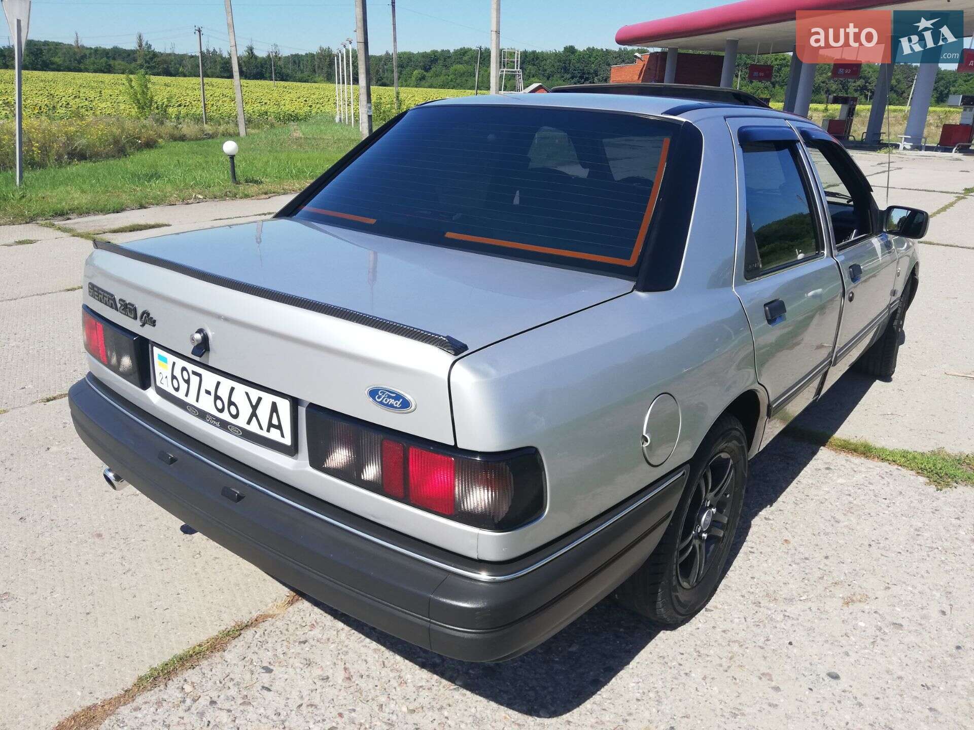 Ford Sierra 1990 VIN WF0FXXGBBFKD26818 фото оголошення 17 з 24