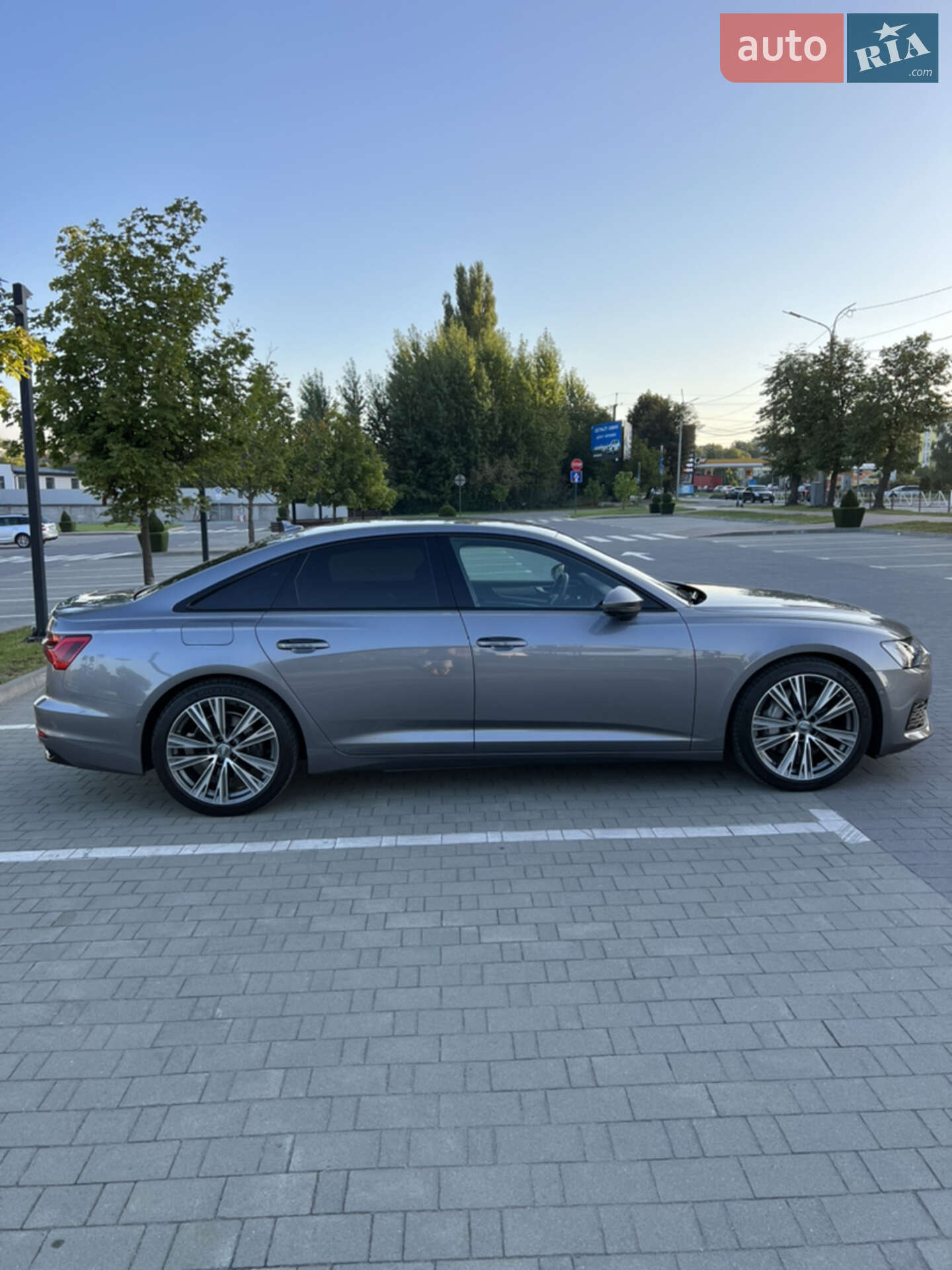 Audi A6 2018 VIN WAUZZZF21KN005284 фото оголошення 10 з 32
