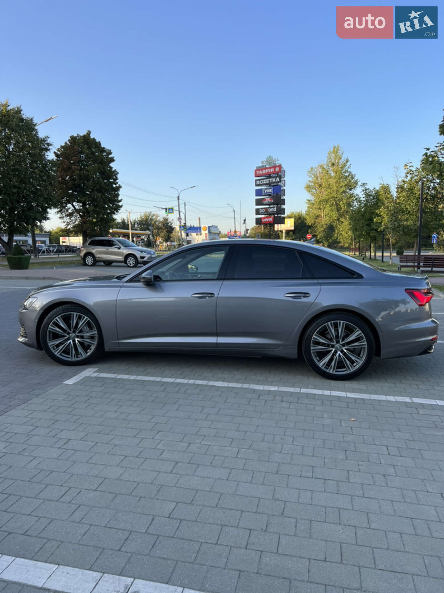 Audi A6 2018 VIN WAUZZZF21KN005284 фото оголошення 13 з 32