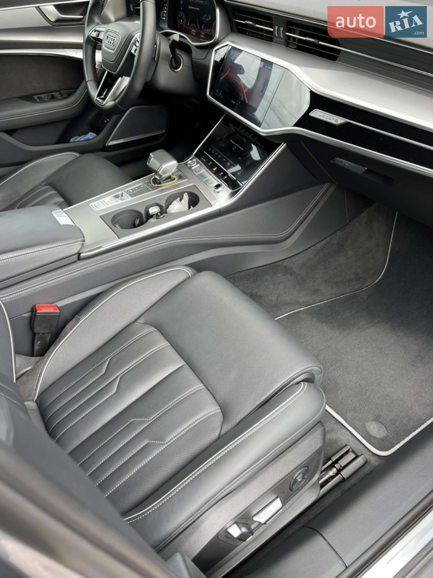 Audi A6 2018 VIN WAUZZZF21KN005284 фото оголошення 22 з 32
