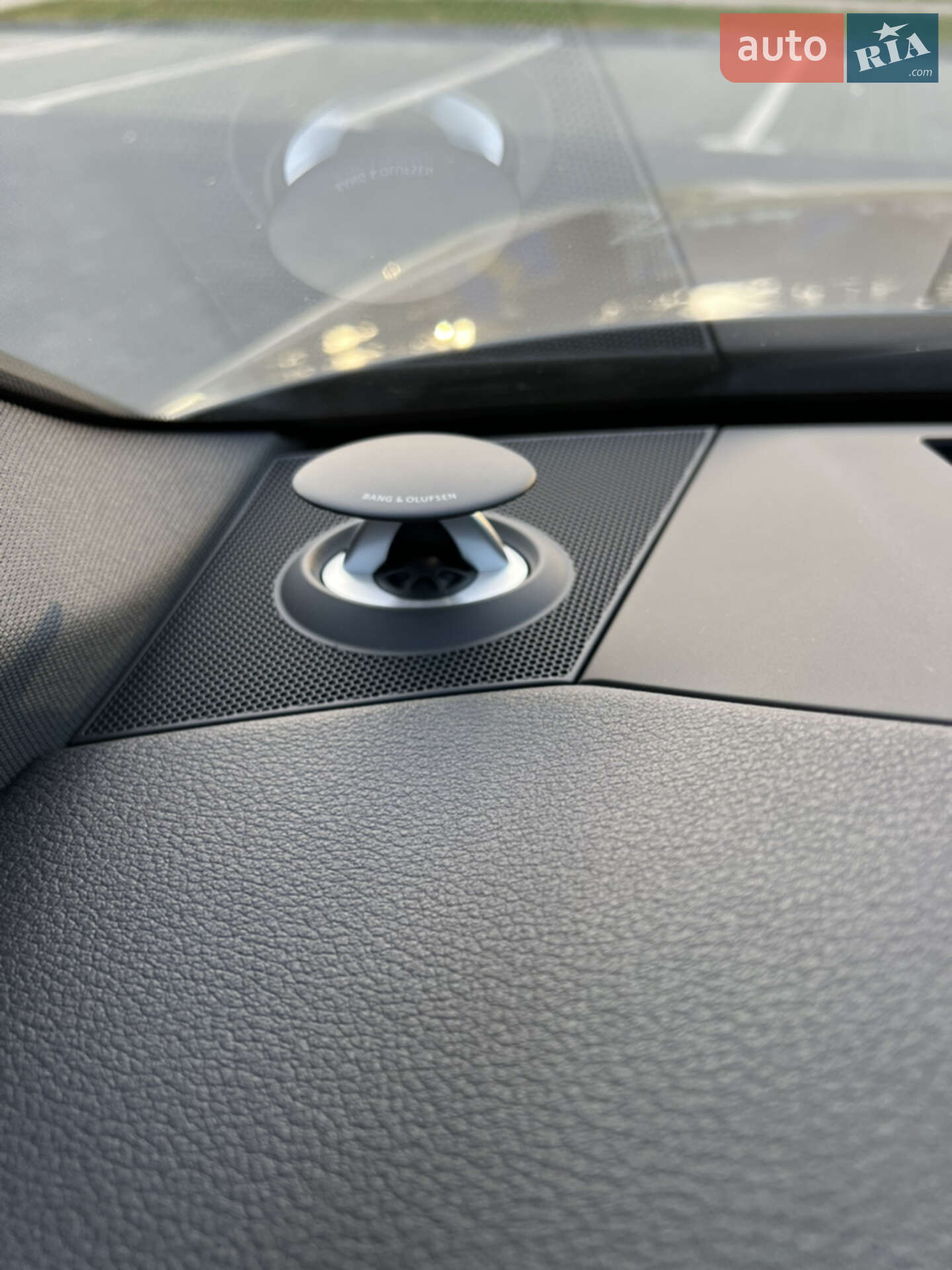 Audi A6 2018 VIN WAUZZZF21KN005284 фото оголошення 27 з 32
