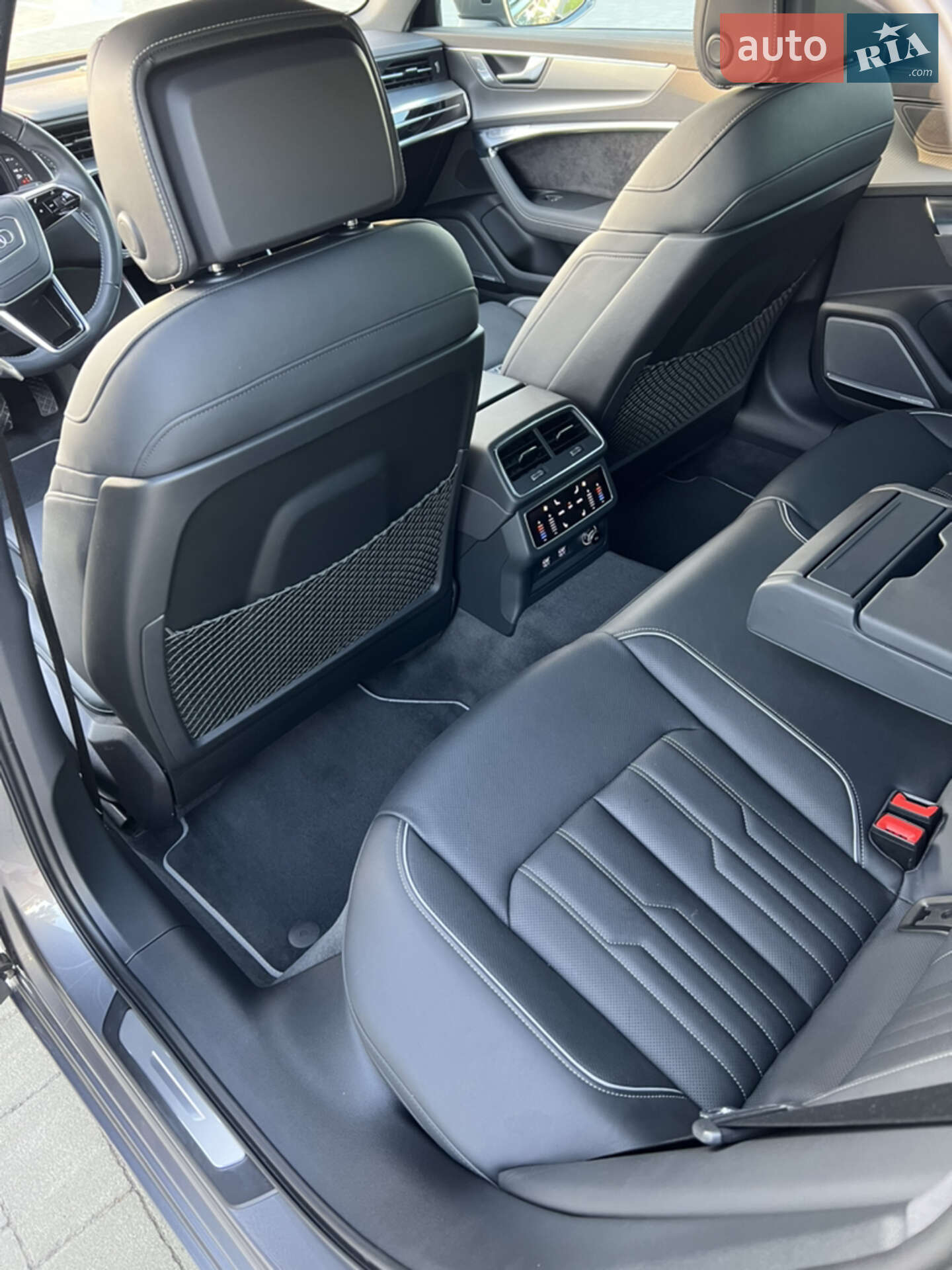 Audi A6 2018 VIN WAUZZZF21KN005284 фото оголошення 30 з 32