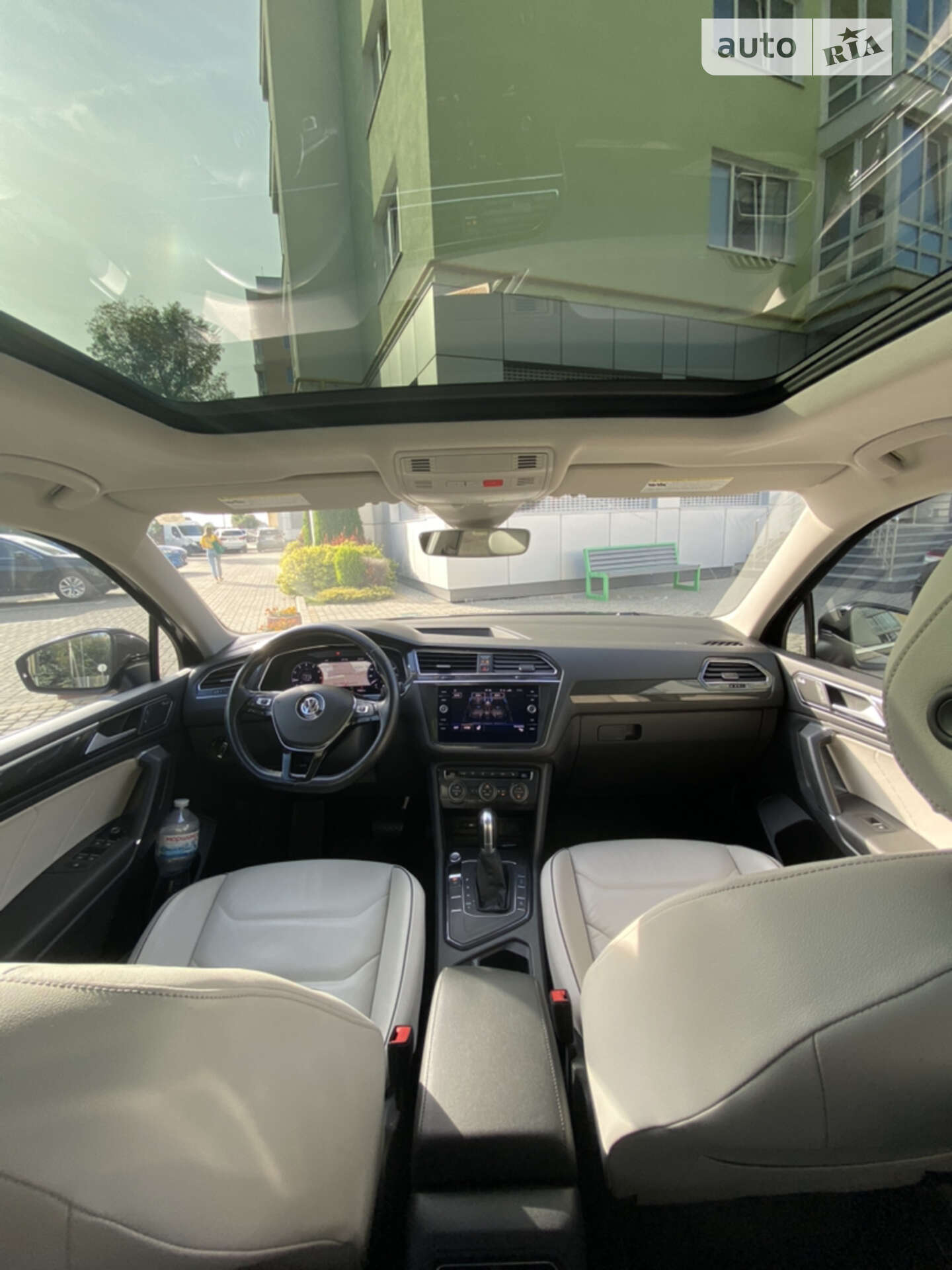 Volkswagen Tiguan 2018 VIN 3VV5B7AXXJM133661 фото оголошення 3 з 27