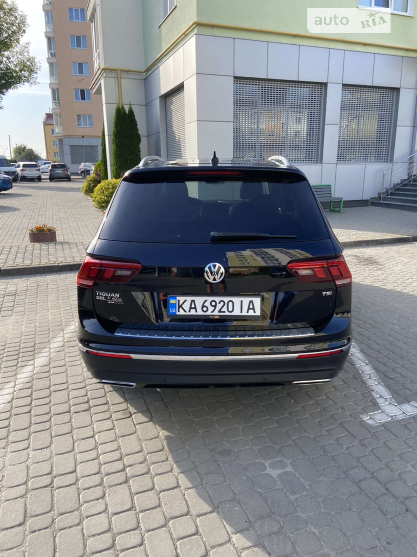 Volkswagen Tiguan 2018 VIN 3VV5B7AXXJM133661 фото оголошення 5 з 27