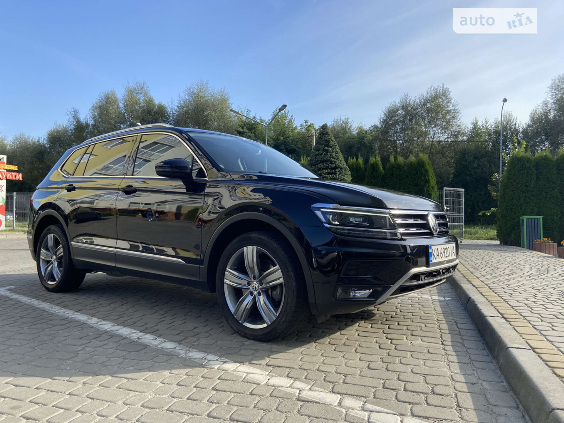 Volkswagen Tiguan 2018 VIN 3VV5B7AXXJM133661 фото оголошення 9 з 27