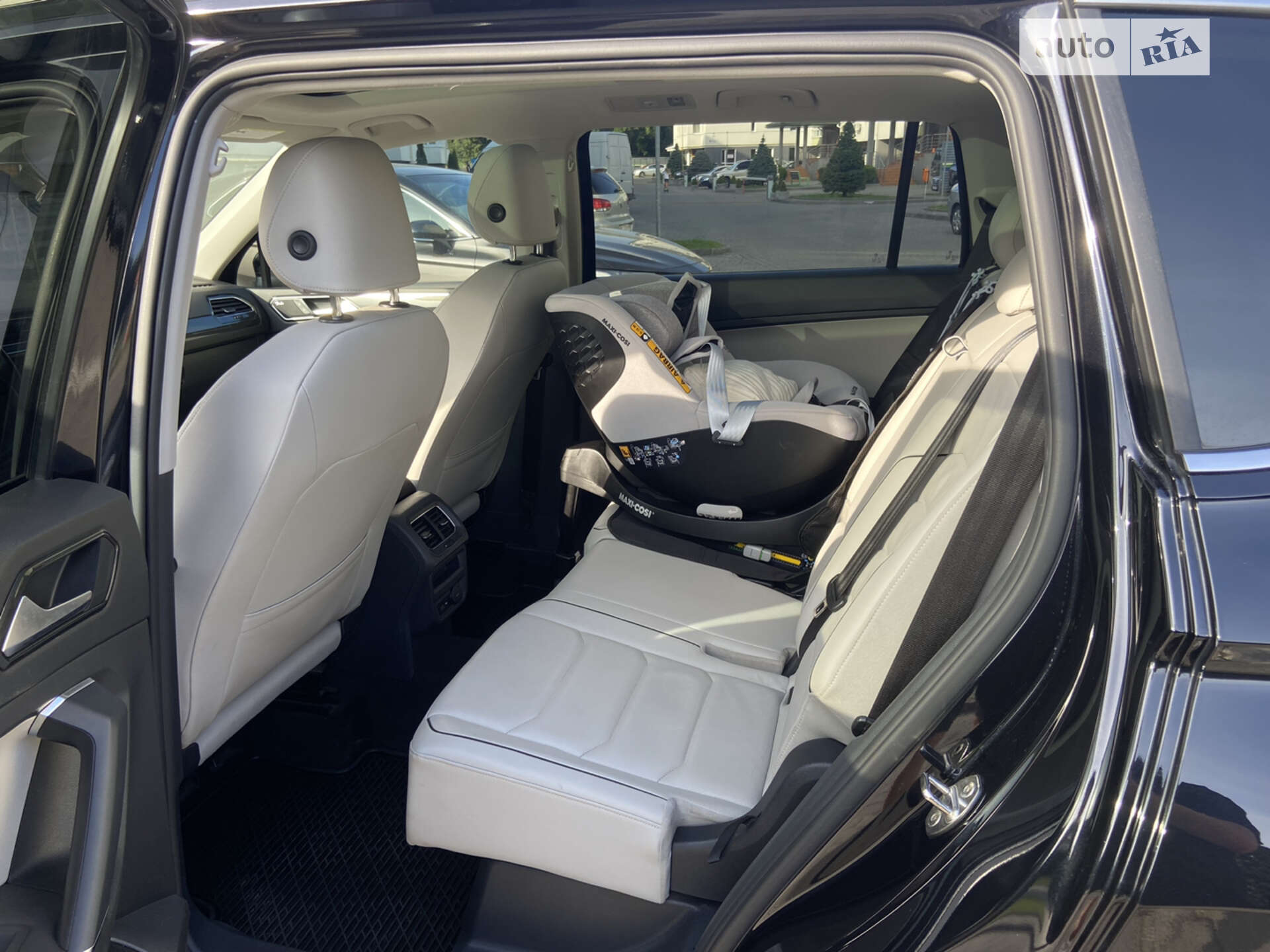 Volkswagen Tiguan 2018 VIN 3VV5B7AXXJM133661 фото оголошення 6 з 27