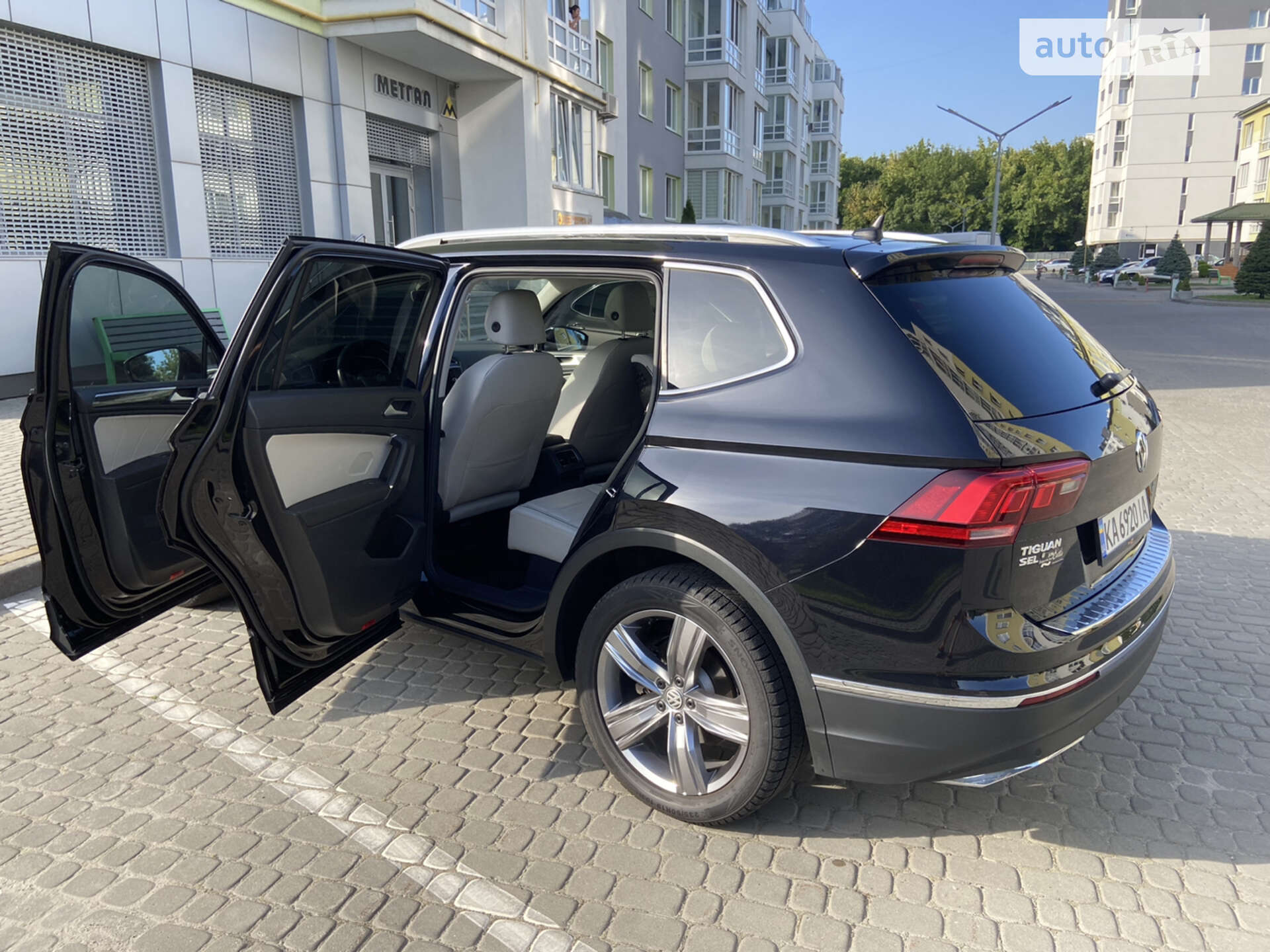 Volkswagen Tiguan 2018 VIN 3VV5B7AXXJM133661 фото оголошення 13 з 27