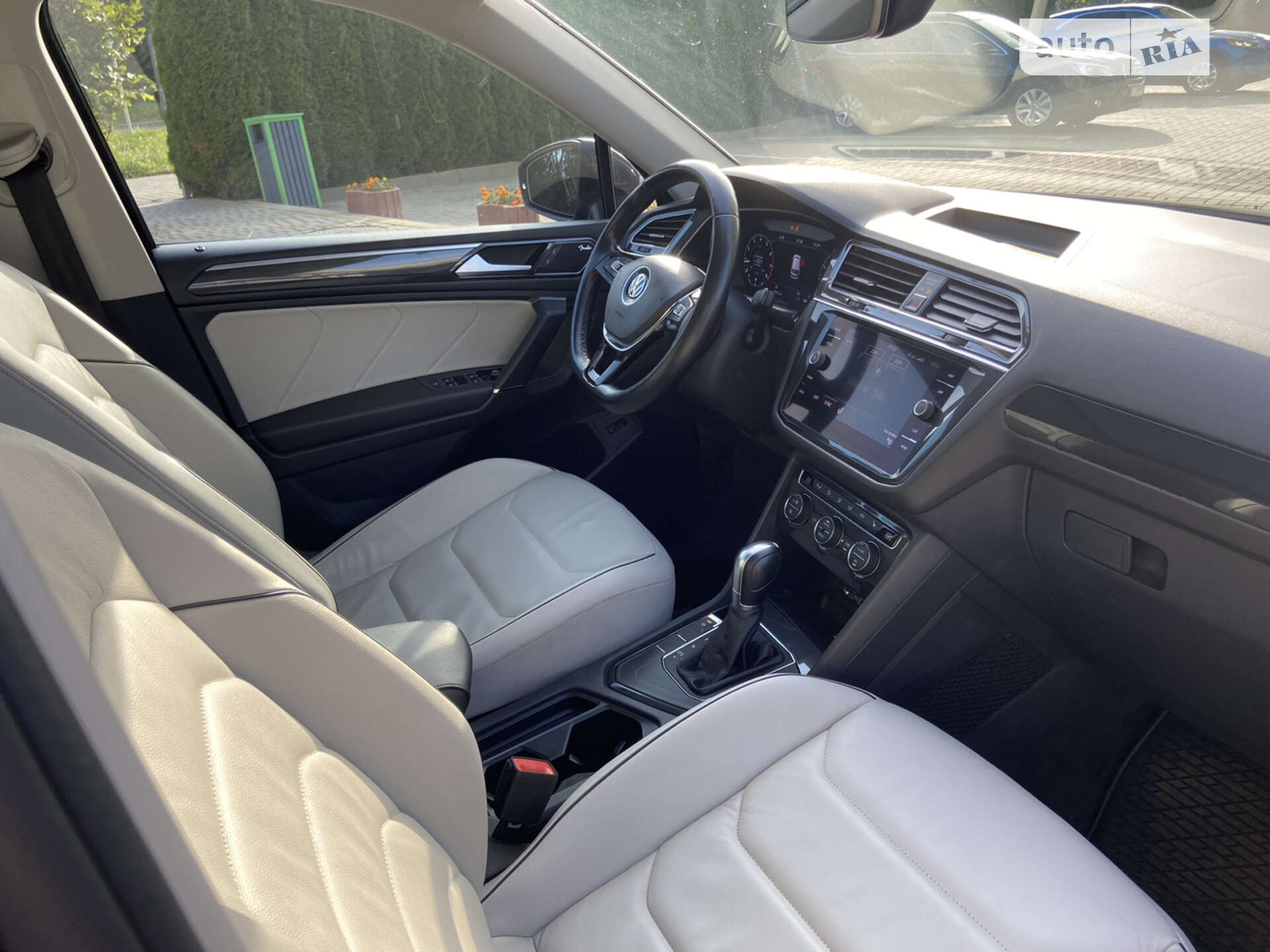 Volkswagen Tiguan 2018 VIN 3VV5B7AXXJM133661 фото оголошення 20 з 27