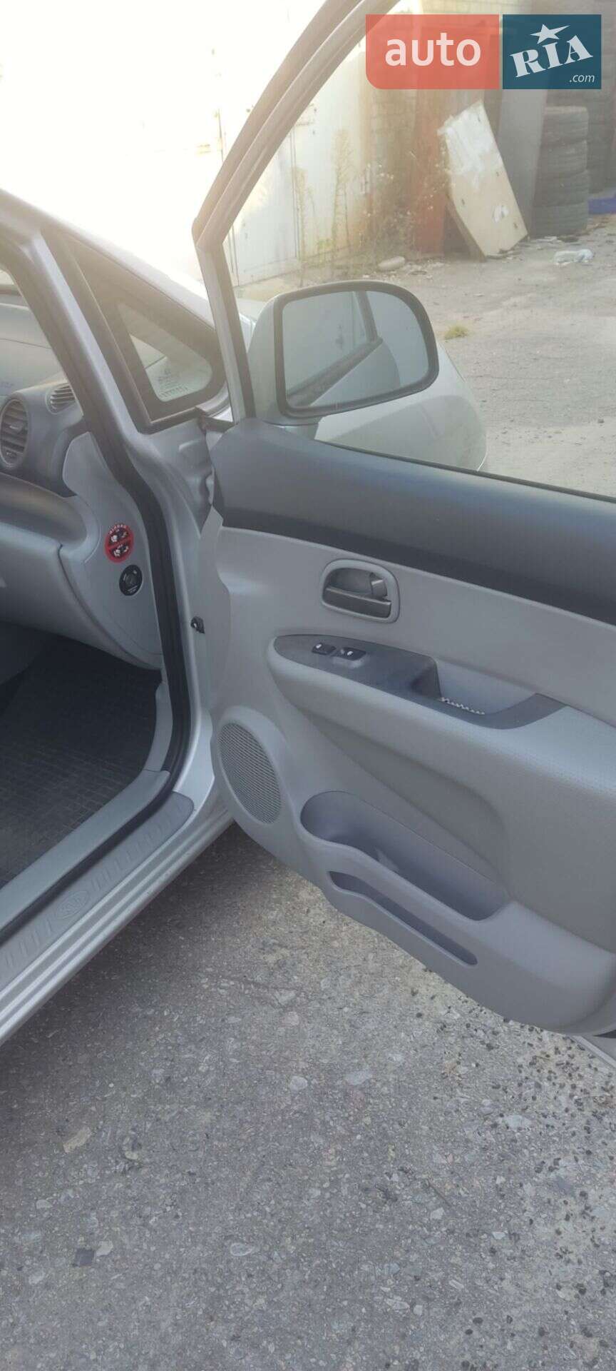 Kia Carens 2008 VIN Y6LFG52128L200295 фото оголошення 14 з 14