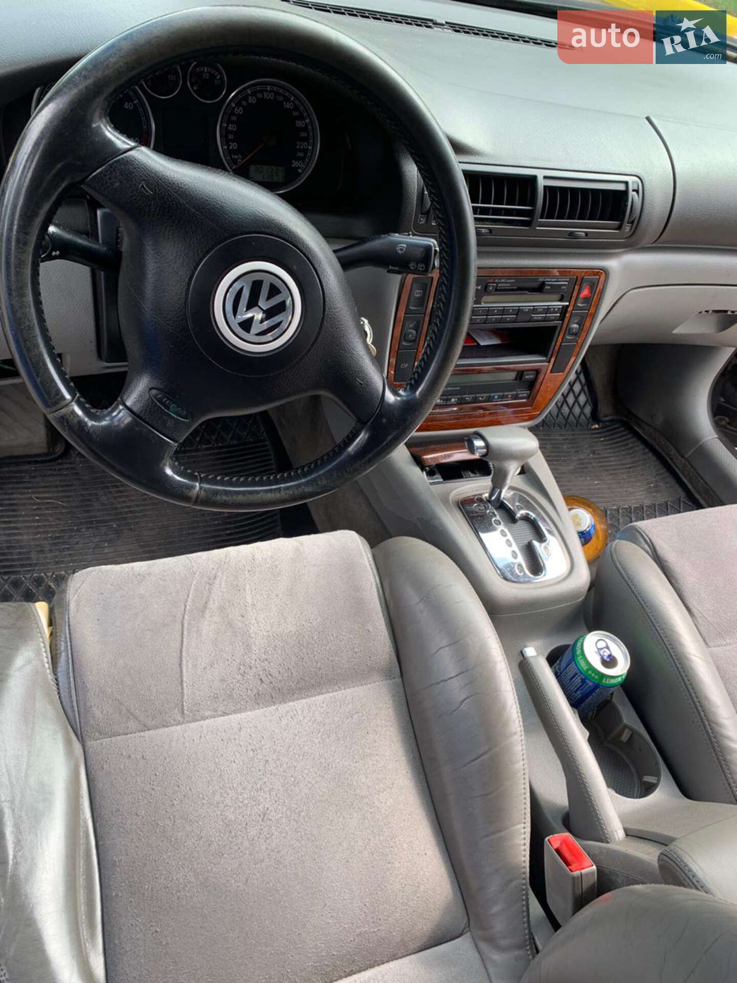 Volkswagen Passat 2002 VIN WVWZZZ3BZ2E389830 фото оголошення 12 з 19