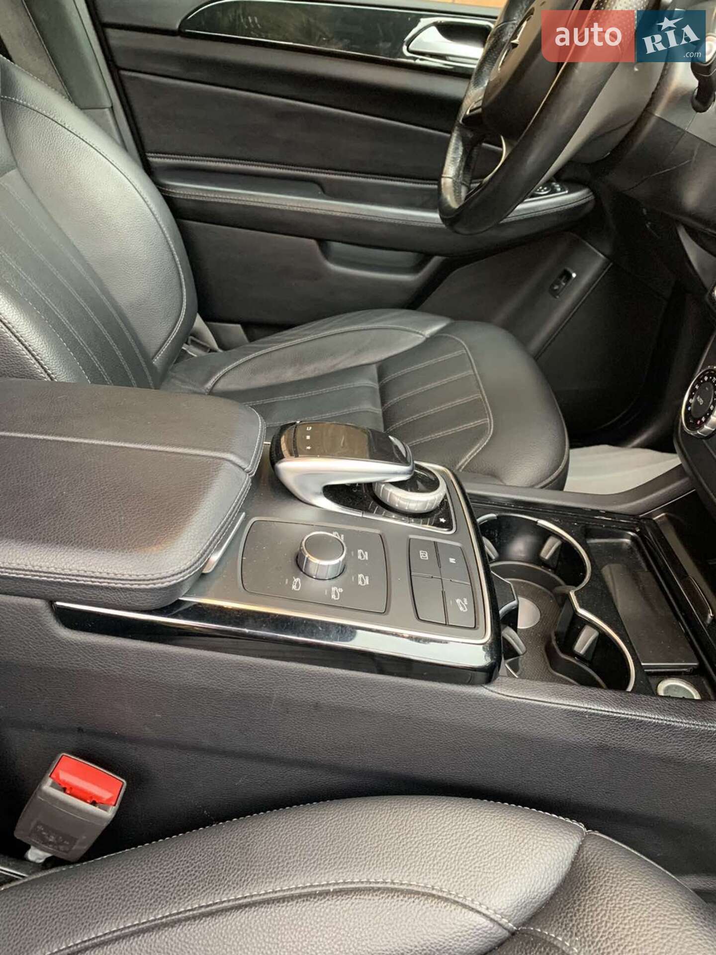 Mercedes-Benz GLE-Class 2017 VIN 4JGDA5HB7HA921330 фото оголошення 12 з 33