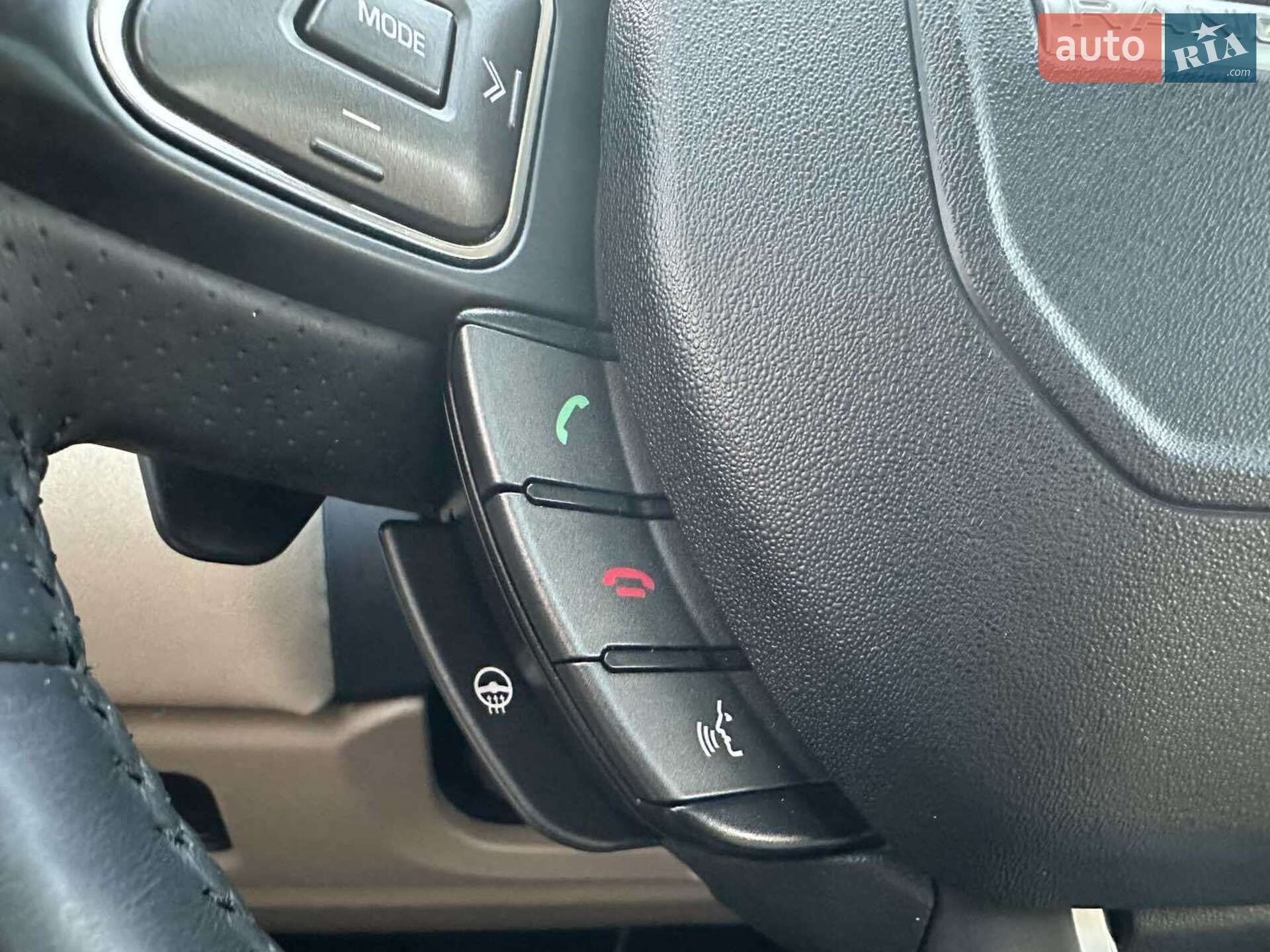 Land Rover Range Rover Evoque 2015 VIN SALVP2BG8FH054169 фото оголошення 32 з 39