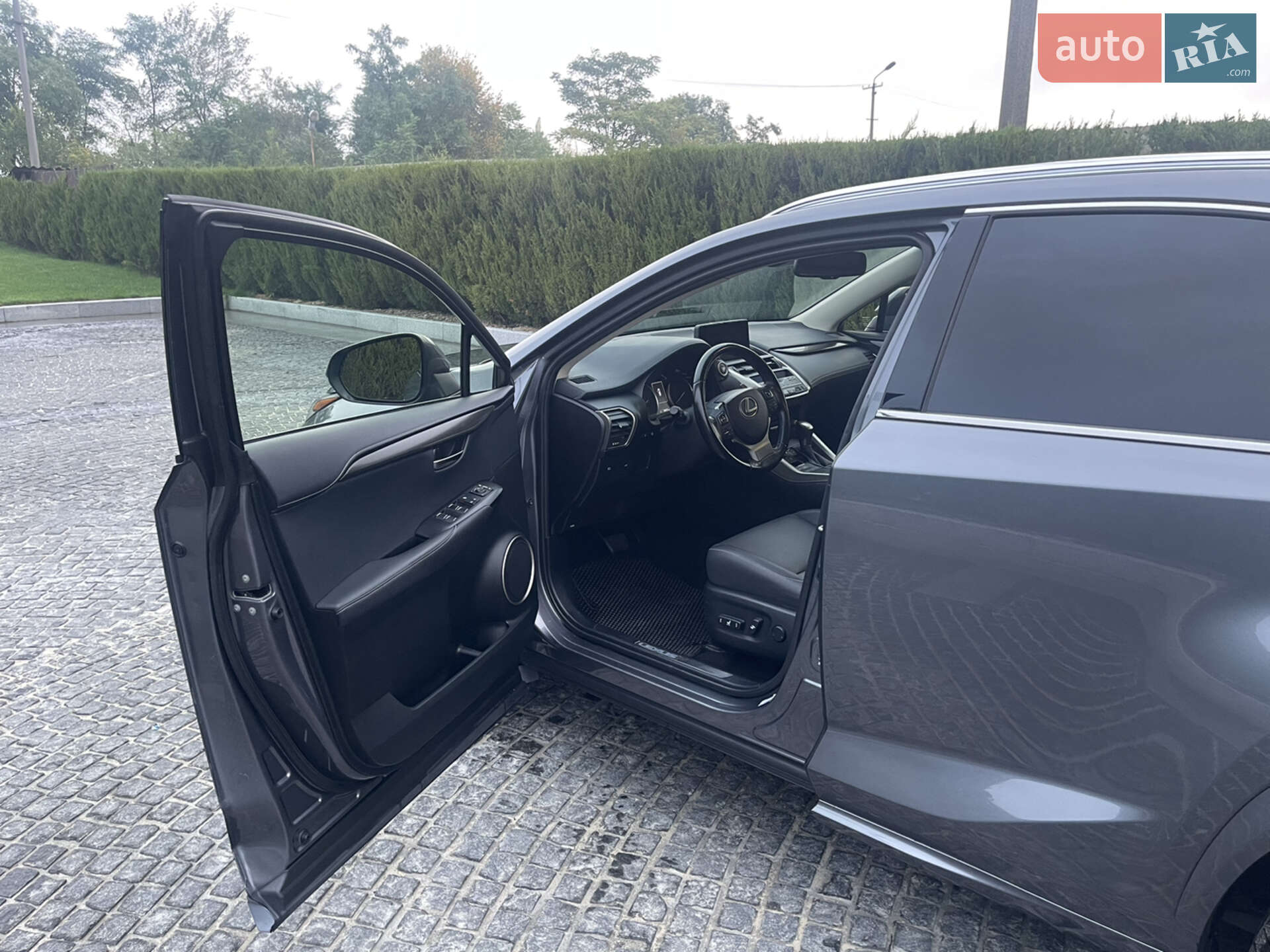 Lexus NX 2019 VIN JTJYARBZ8K2155500 фото оголошення 11 з 21