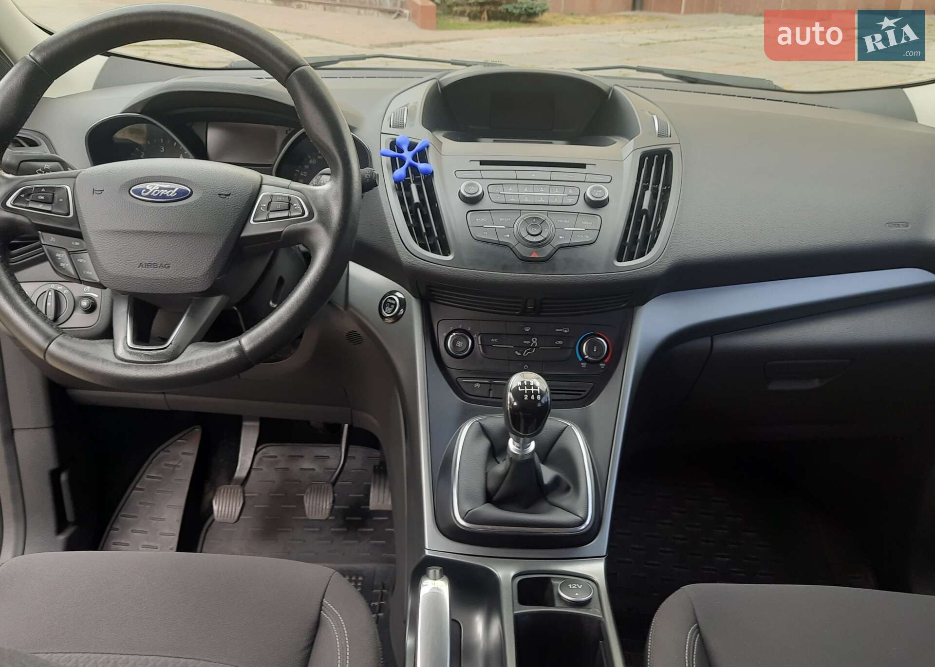 Ford Kuga 2017 VIN WF0AXXWPMAHA21841 фото оголошення 30 з 42
