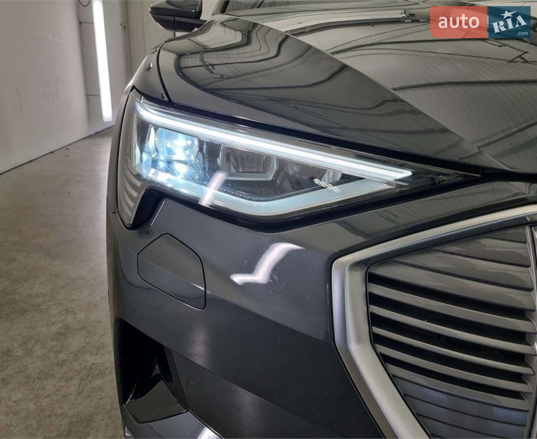 Audi e-tron 2020 VIN WAUZZZGE4LB028201 фото оголошення 6 з 38