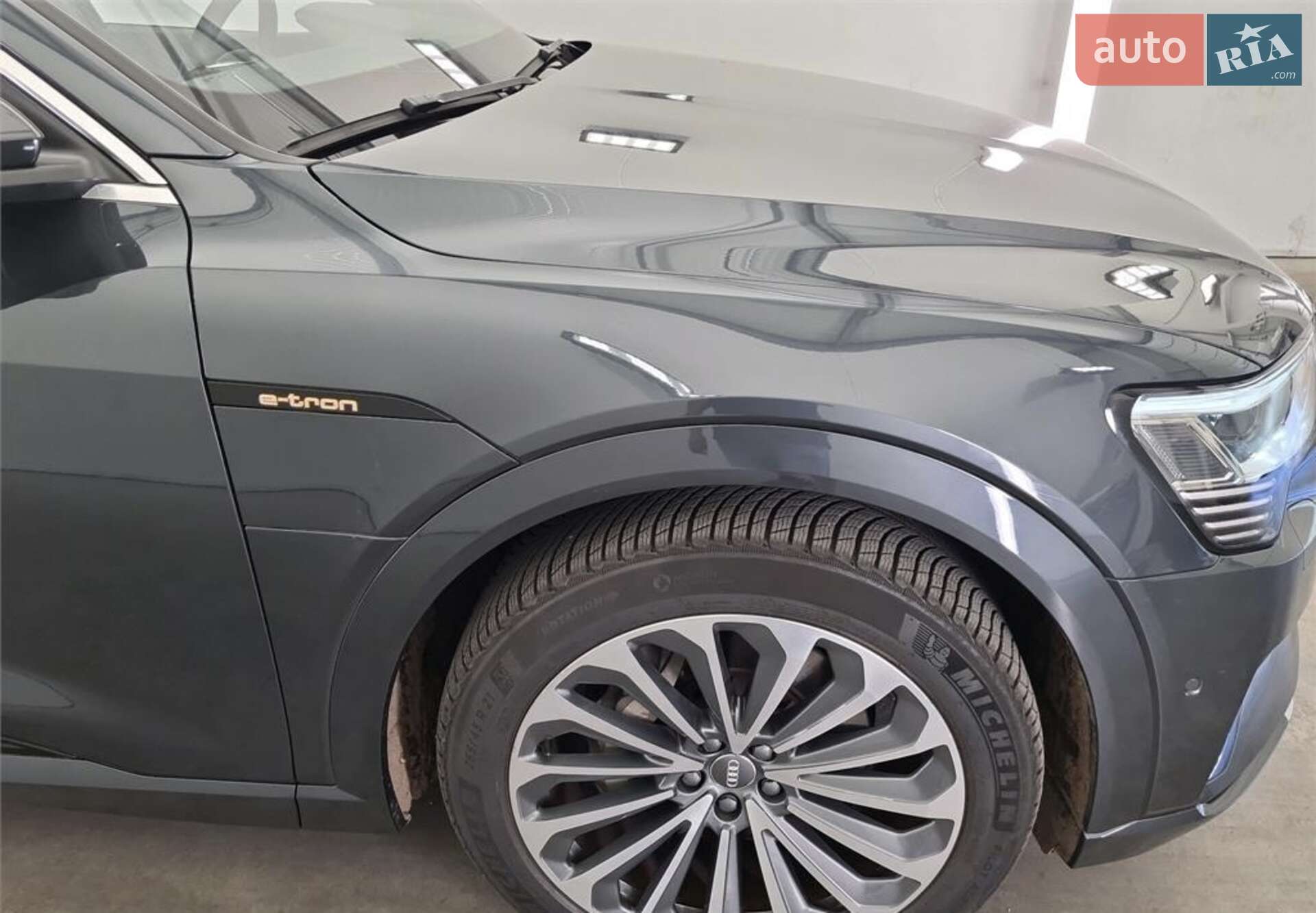 Audi e-tron 2020 VIN WAUZZZGE4LB028201 фото оголошення 13 з 38