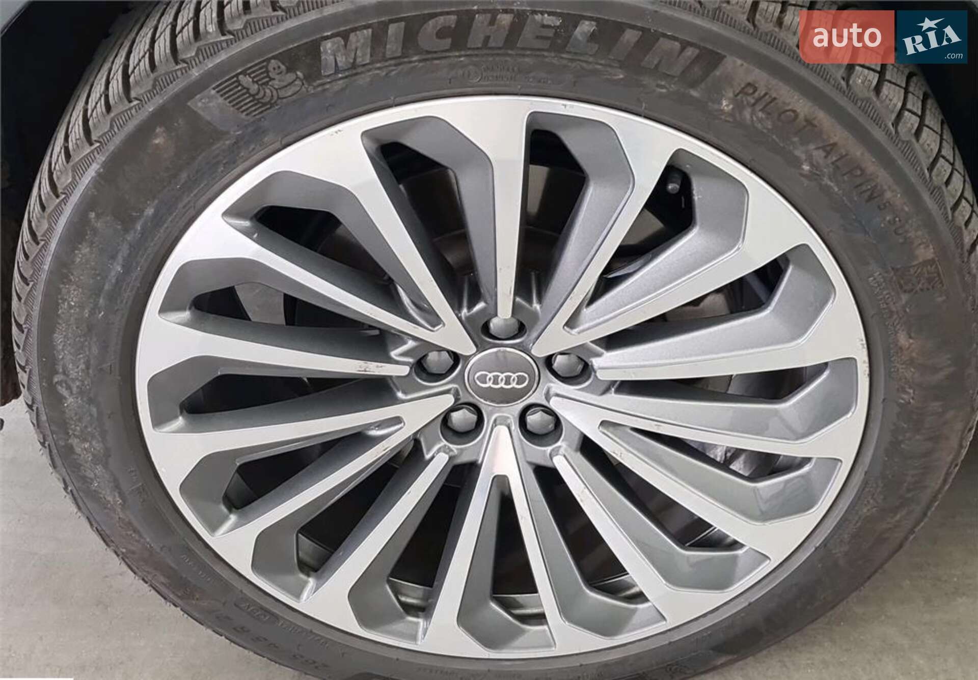 Audi e-tron 2020 VIN WAUZZZGE4LB028201 фото оголошення 24 з 38