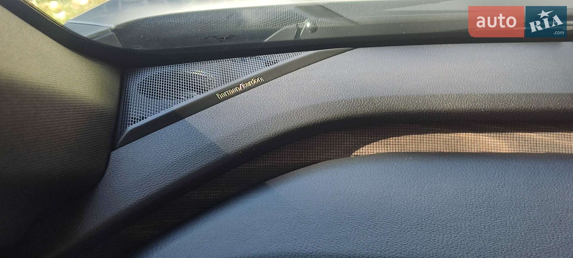 Renault Megane E-Tech Electric 2022 VIN VF1RCB00469835371 фото оголошення 30 з 48