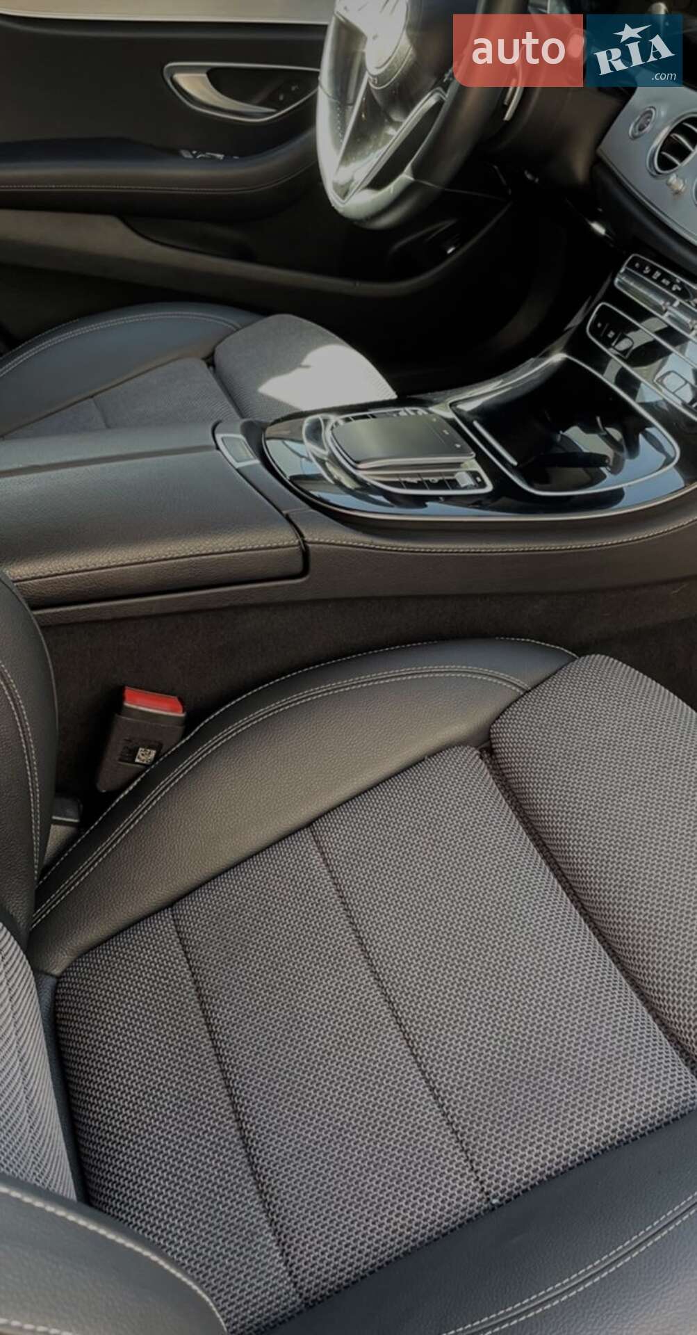 Mercedes-Benz E-Class 2020 VIN W1K2132041A921749 фото оголошення 4 з 29