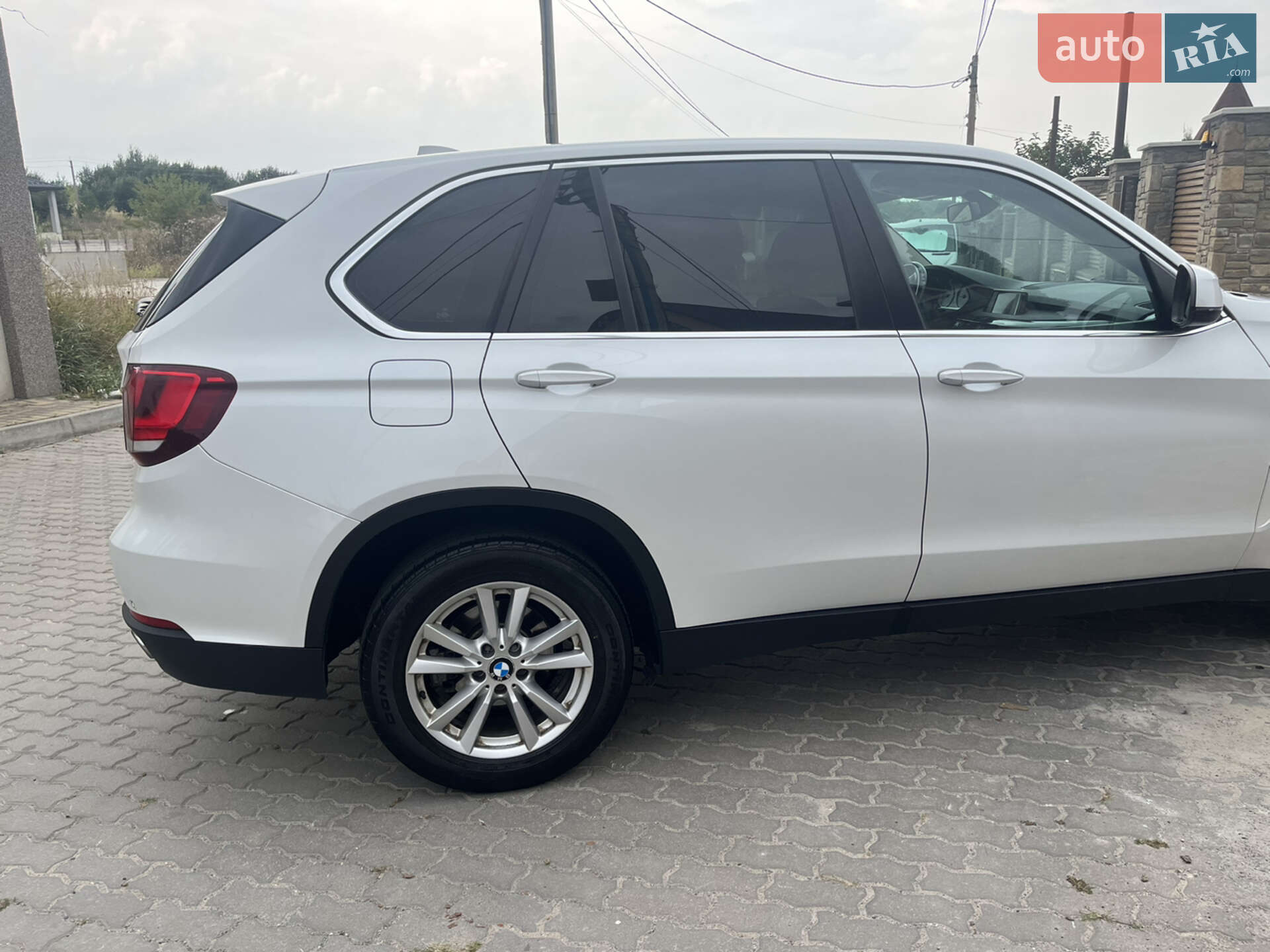 BMW X5 2015 VIN WBALS010900S34303 фото оголошення 9 з 11