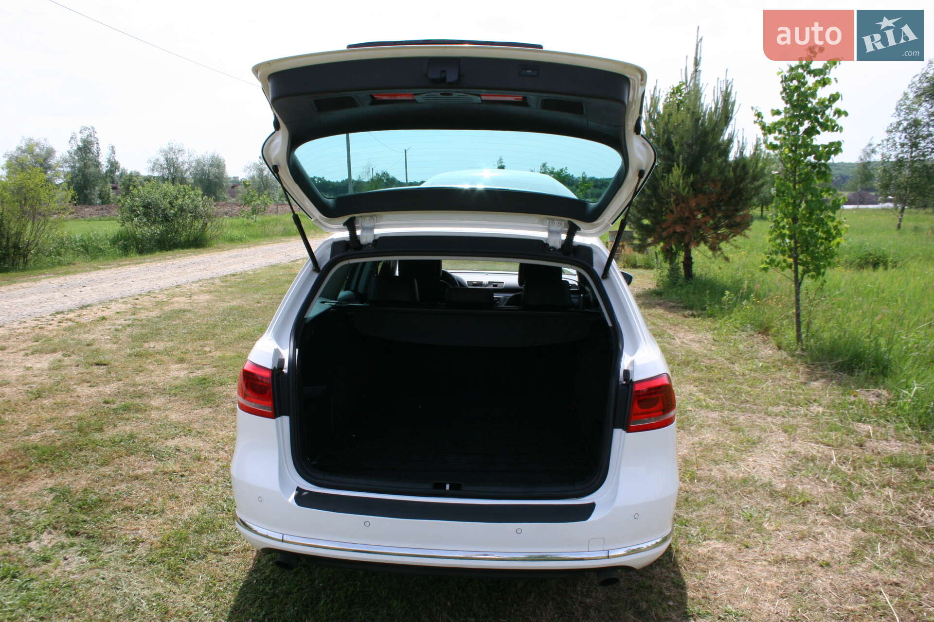 Volkswagen Passat 2011 VIN WVWZZZ3CZCE052827 фото оголошення 39 з 152
