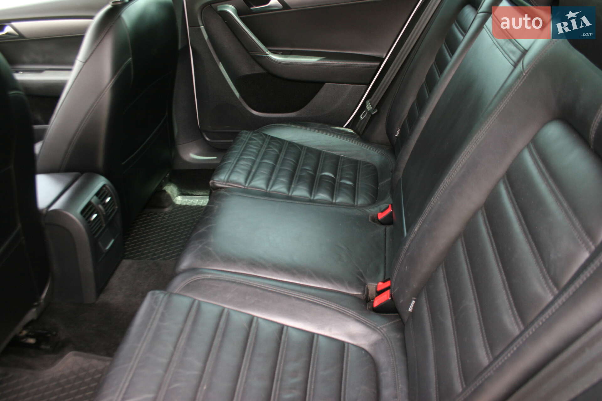 Volkswagen Passat 2011 VIN WVWZZZ3CZCE052827 фото оголошення 65 з 152