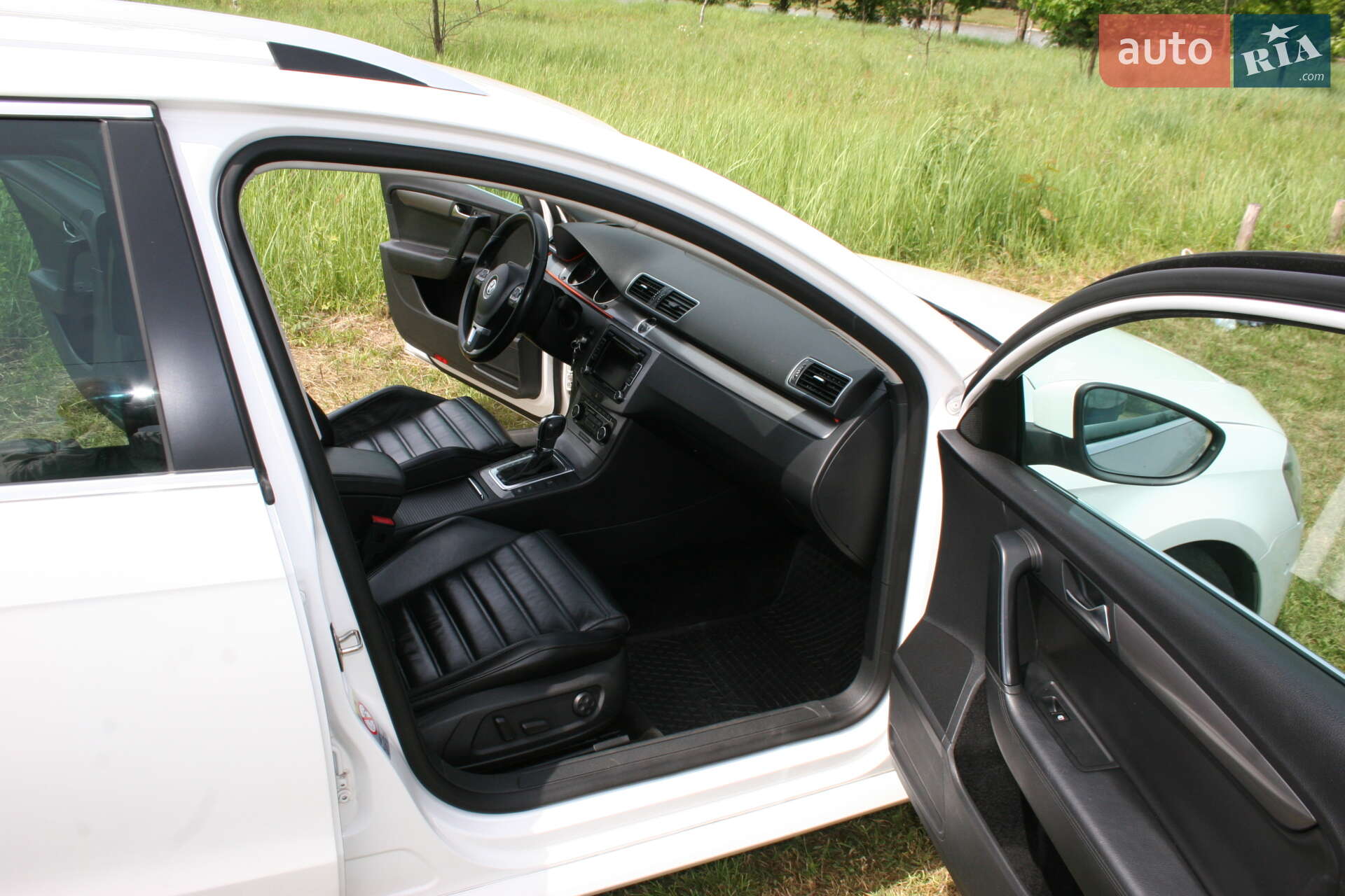 Volkswagen Passat 2011 VIN WVWZZZ3CZCE052827 фото оголошення 66 з 152
