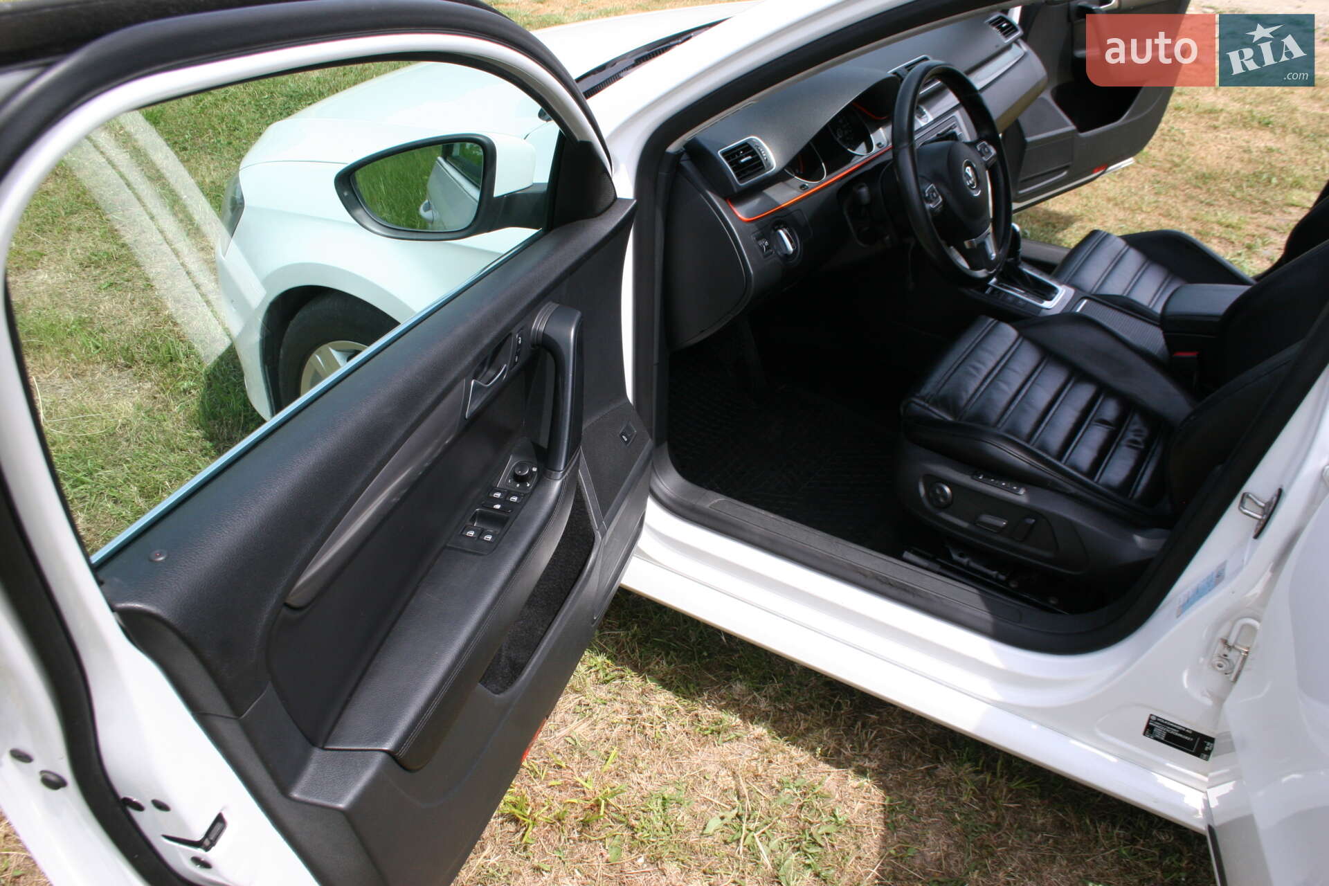 Volkswagen Passat 2011 VIN WVWZZZ3CZCE052827 фото оголошення 71 з 152