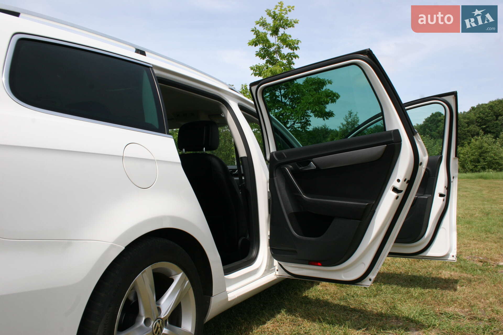 Volkswagen Passat 2011 VIN WVWZZZ3CZCE052827 фото оголошення 84 з 152
