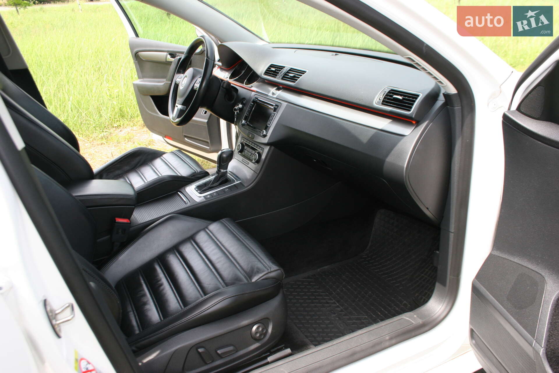Volkswagen Passat 2011 VIN WVWZZZ3CZCE052827 фото оголошення 86 з 152