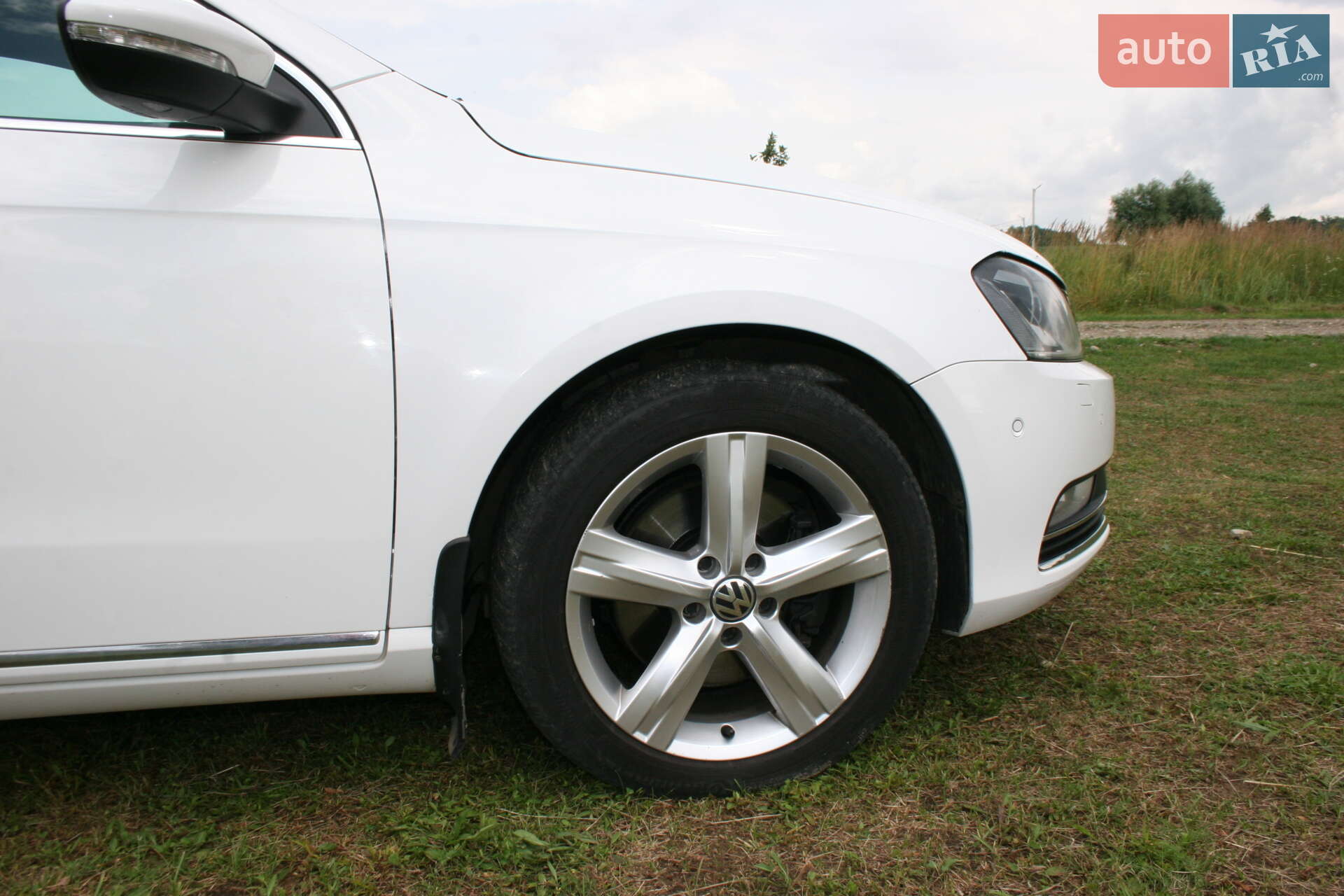 Volkswagen Passat 2011 VIN WVWZZZ3CZCE052827 фото оголошення 113 з 152