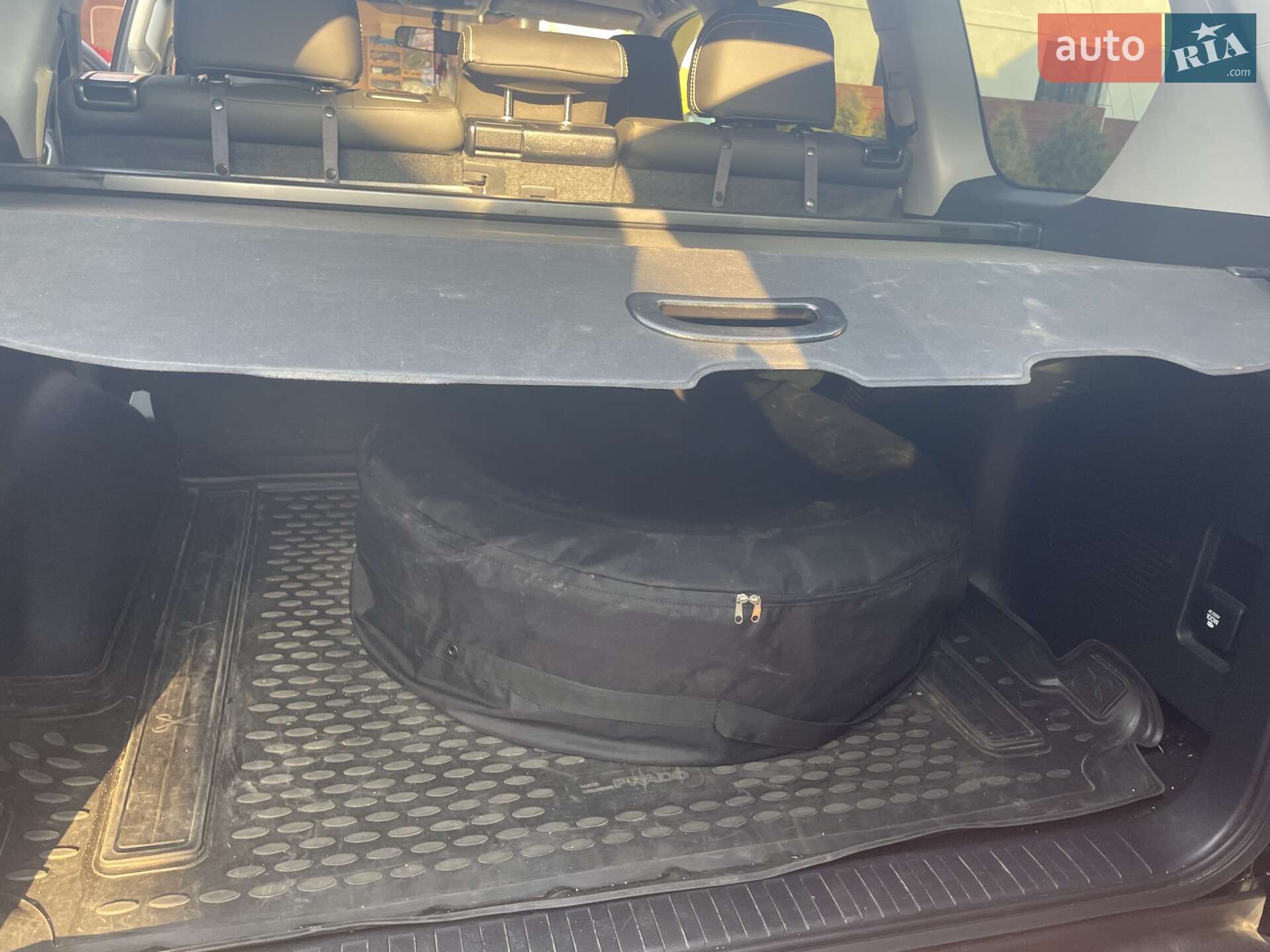 Toyota Land Cruiser Prado 2019 VIN JTEBU3FJ30K167869 фото оголошення 11 з 14