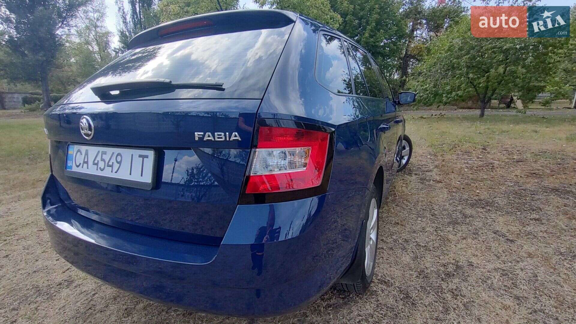 Skoda Fabia 2017 VIN TMBJP4NJ1JB500196 фото оголошення 4 з 21