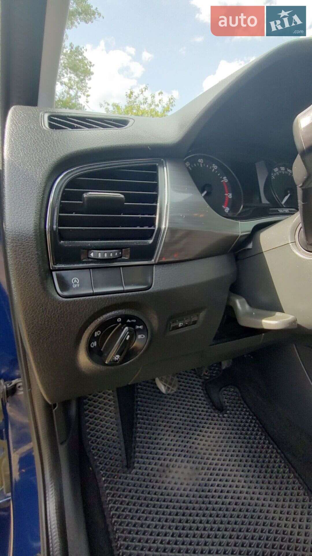 Skoda Fabia 2017 VIN TMBJP4NJ1JB500196 фото оголошення 11 з 21